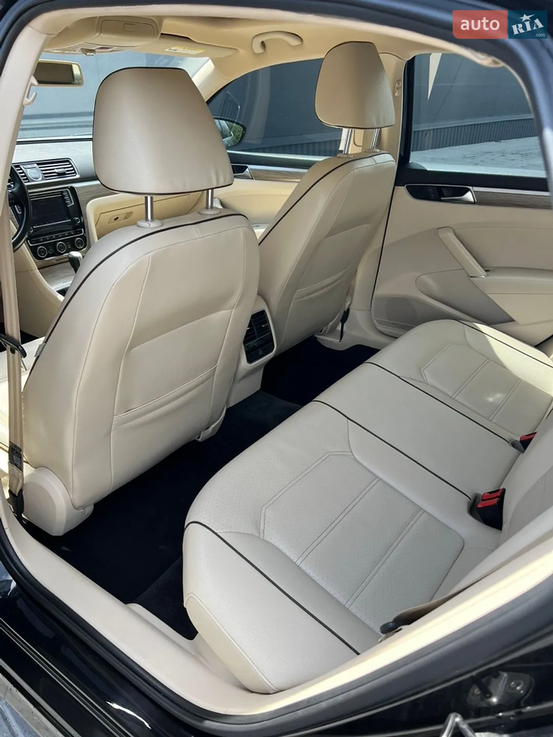 2016 Volkswagen Passat - мініатюра 14