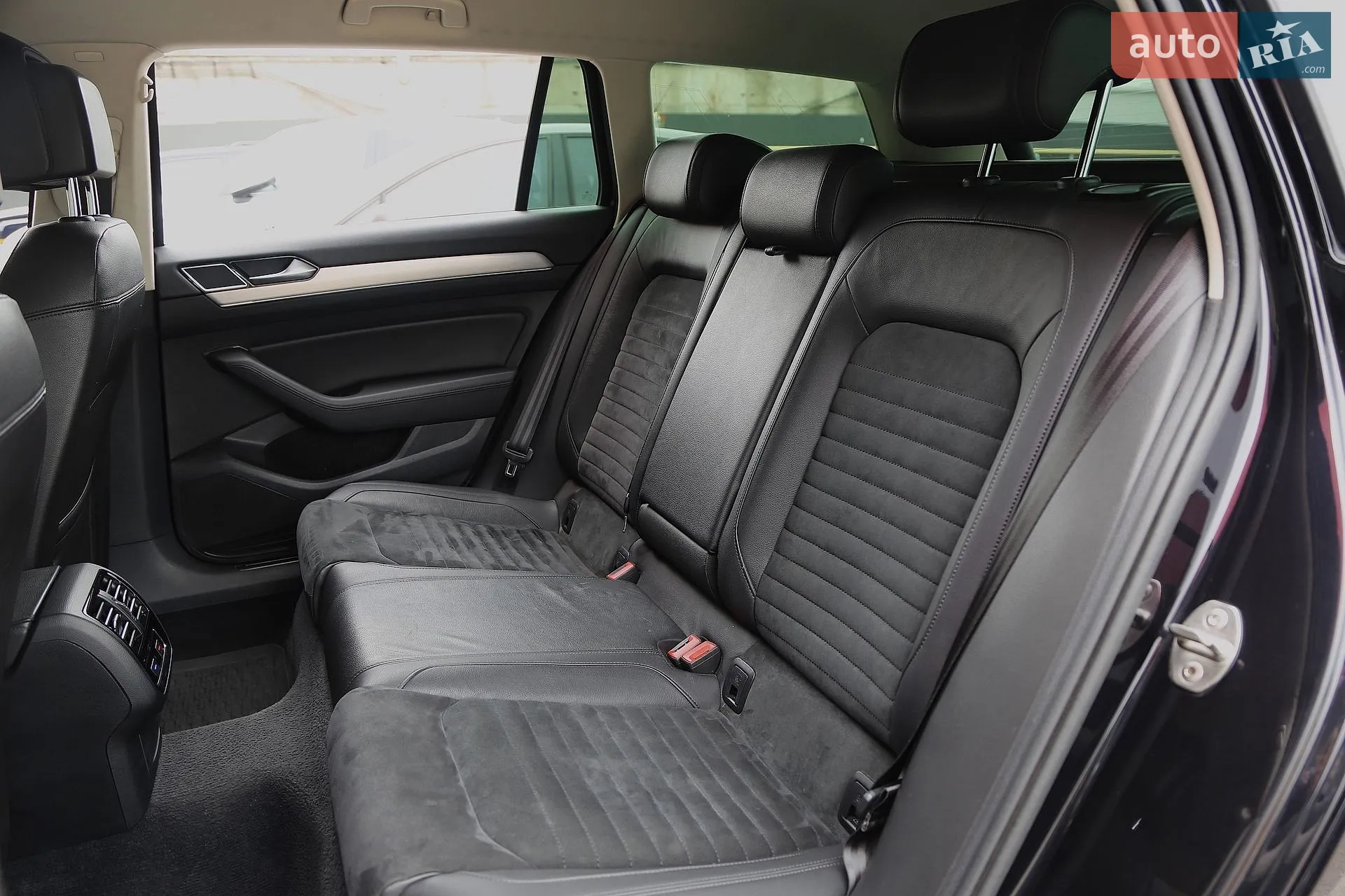 2016 Volkswagen Passat - мініатюра 10