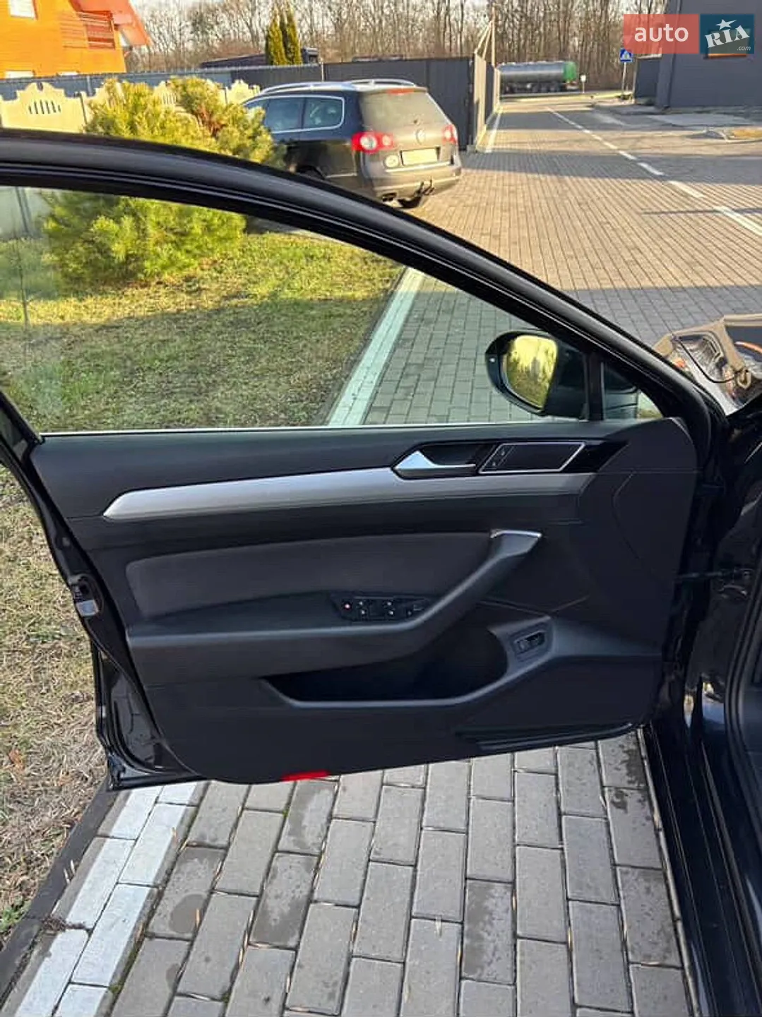 2017 Volkswagen Passat - мініатюра 9