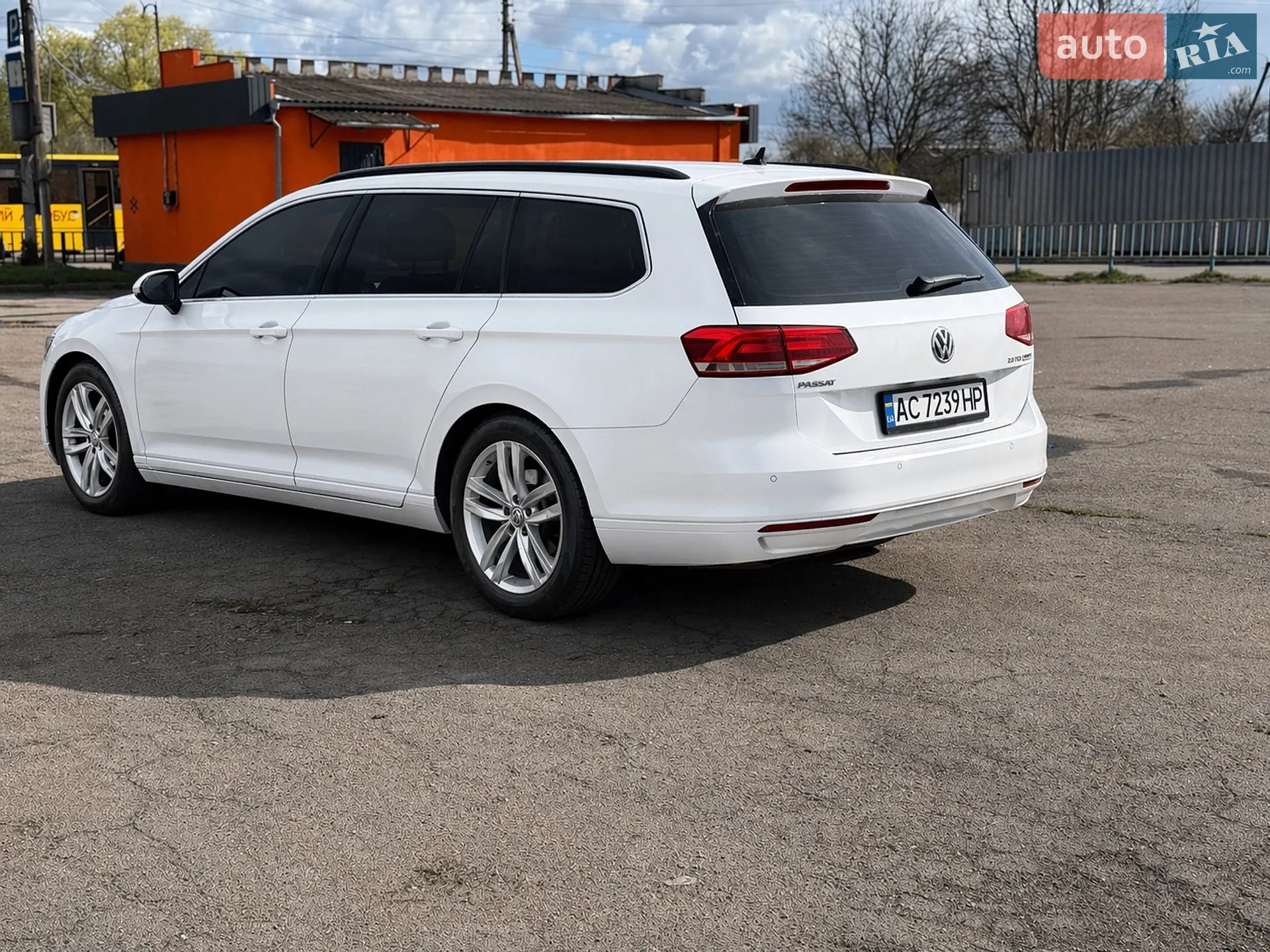2015 Volkswagen Passat - мініатюра 6
