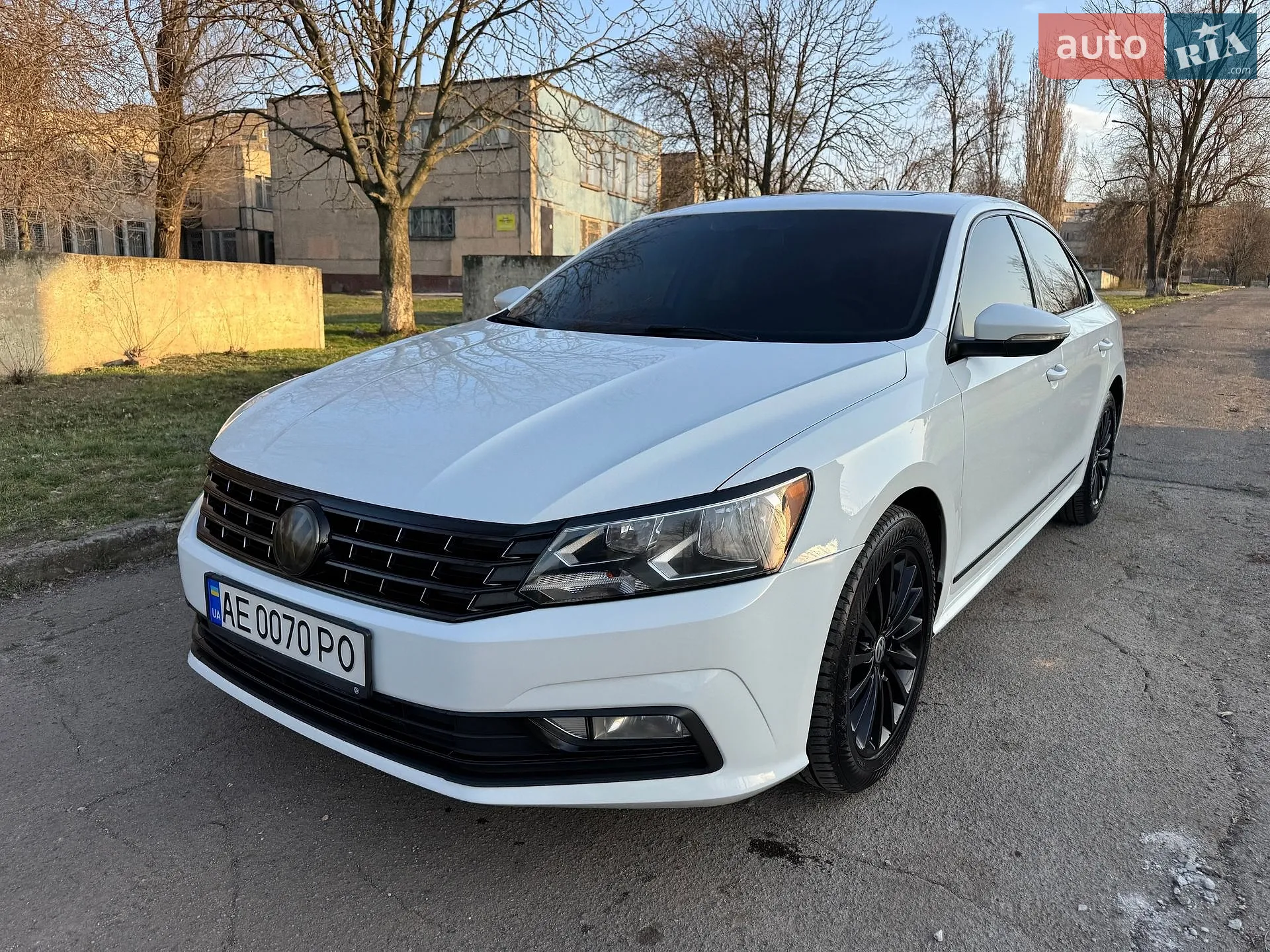 2016 Volkswagen Passat - мініатюра 2