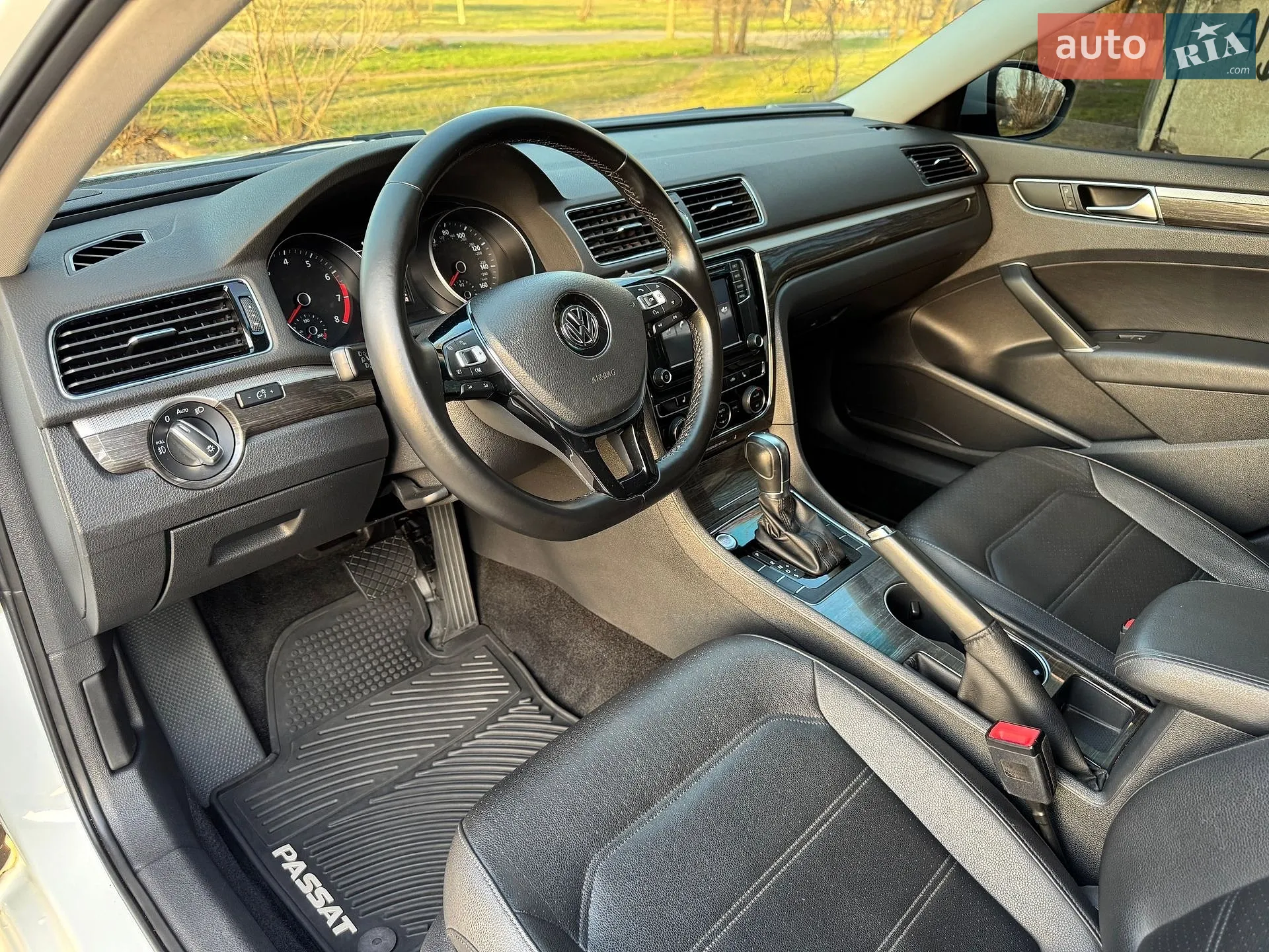 2016 Volkswagen Passat - мініатюра 15