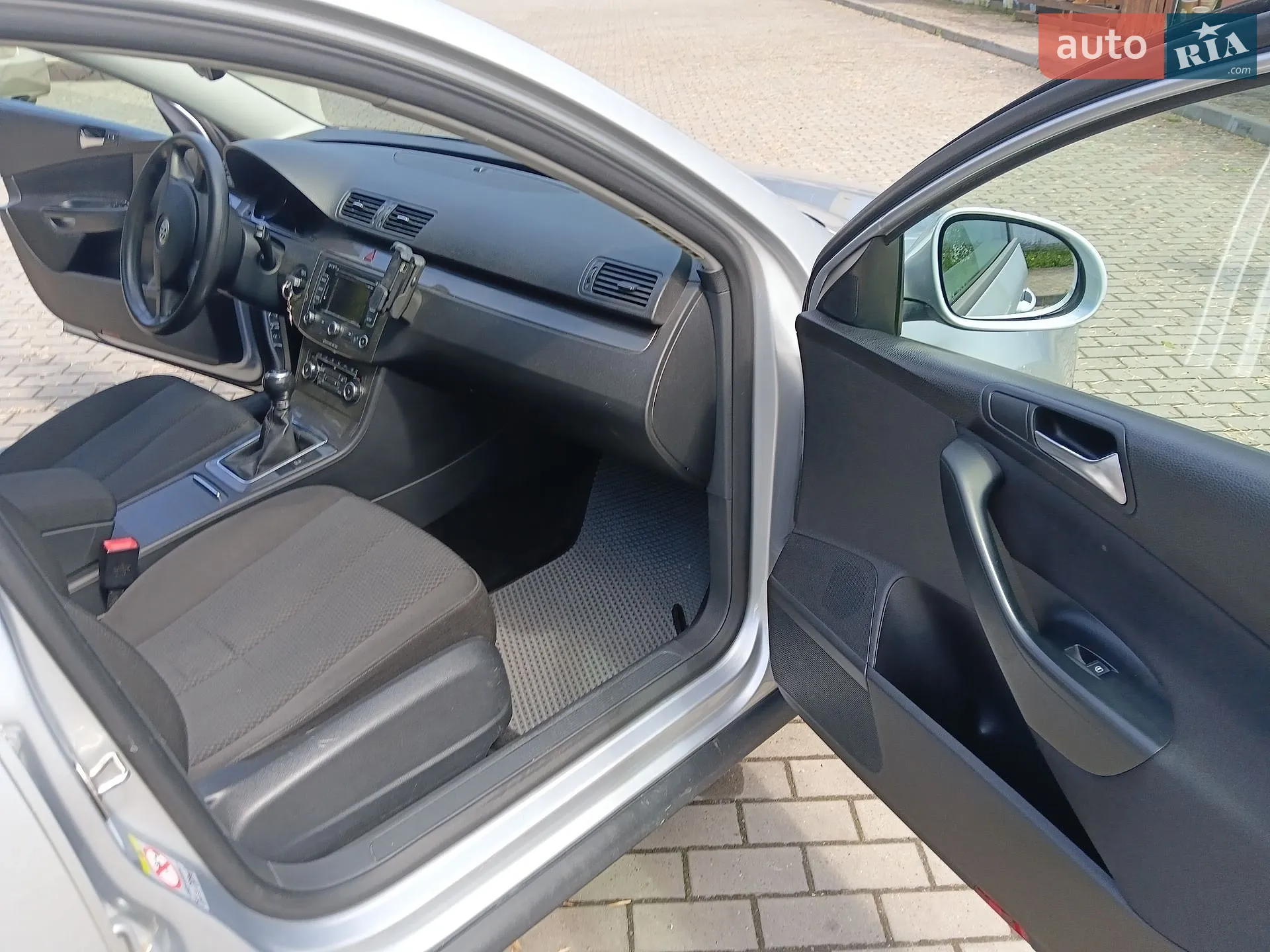 2010 Volkswagen Passat - мініатюра 7