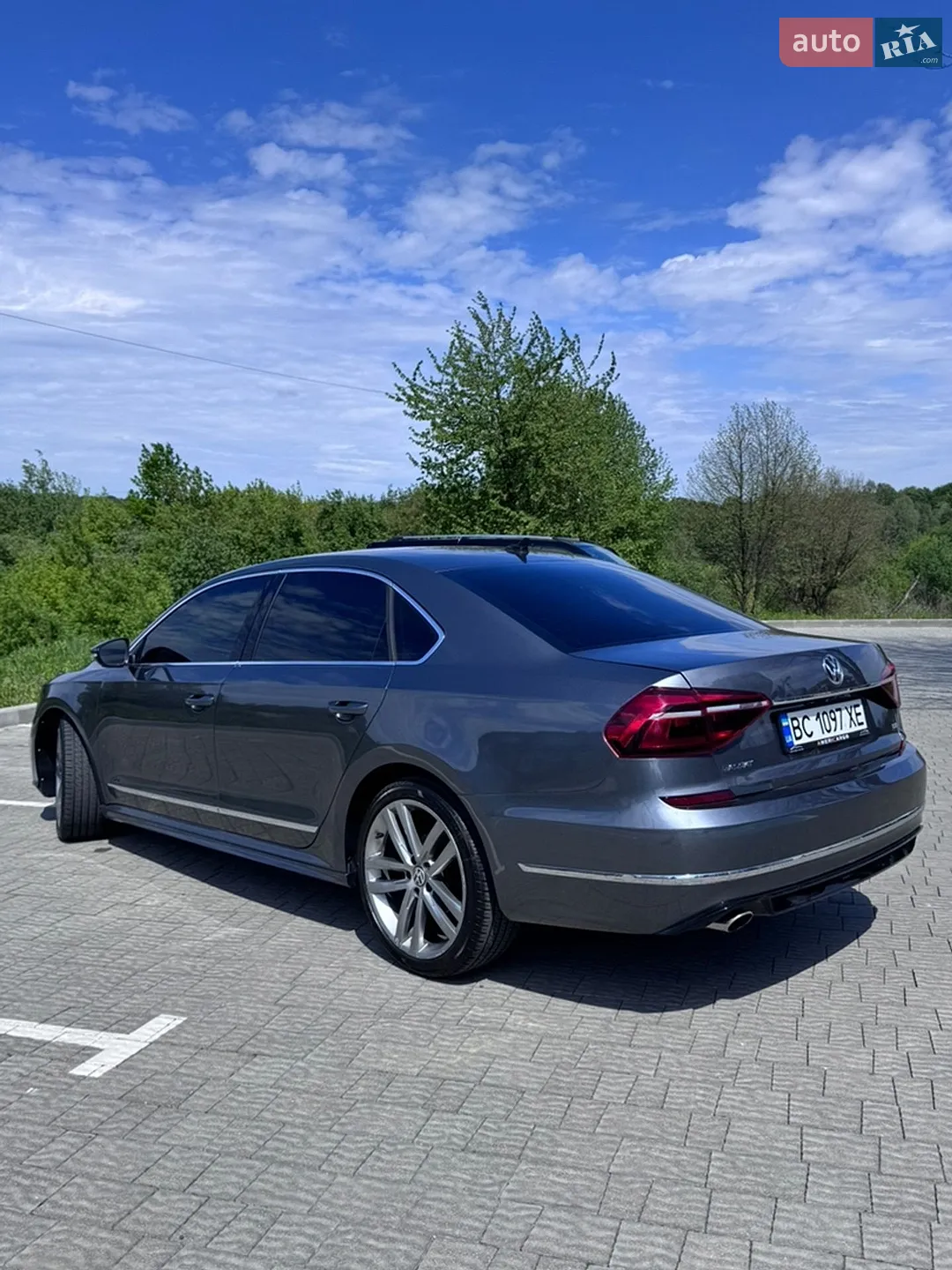 2017 Volkswagen Passat - мініатюра 10