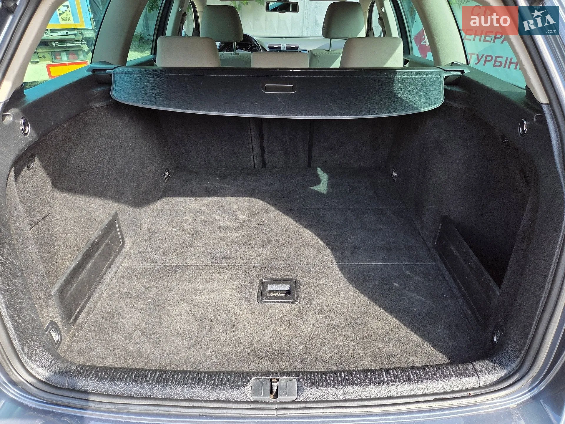 2010 Volkswagen Passat - мініатюра 24