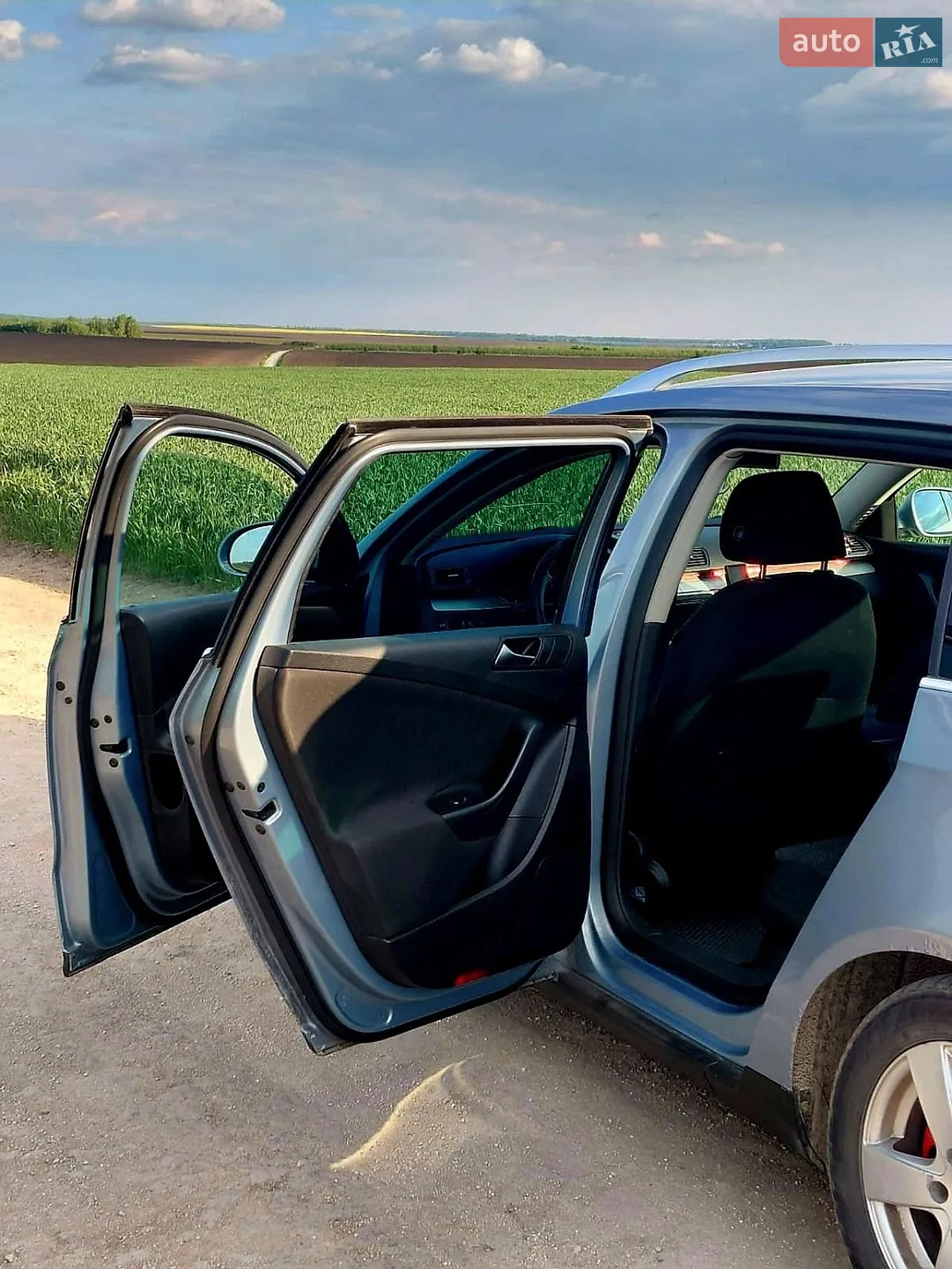 2010 Volkswagen Passat - мініатюра 13