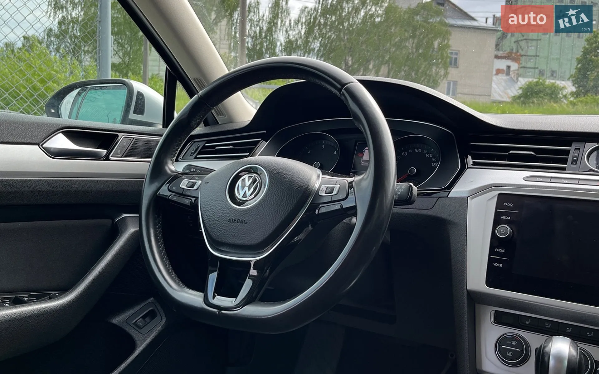 2017 Volkswagen Passat - мініатюра 22