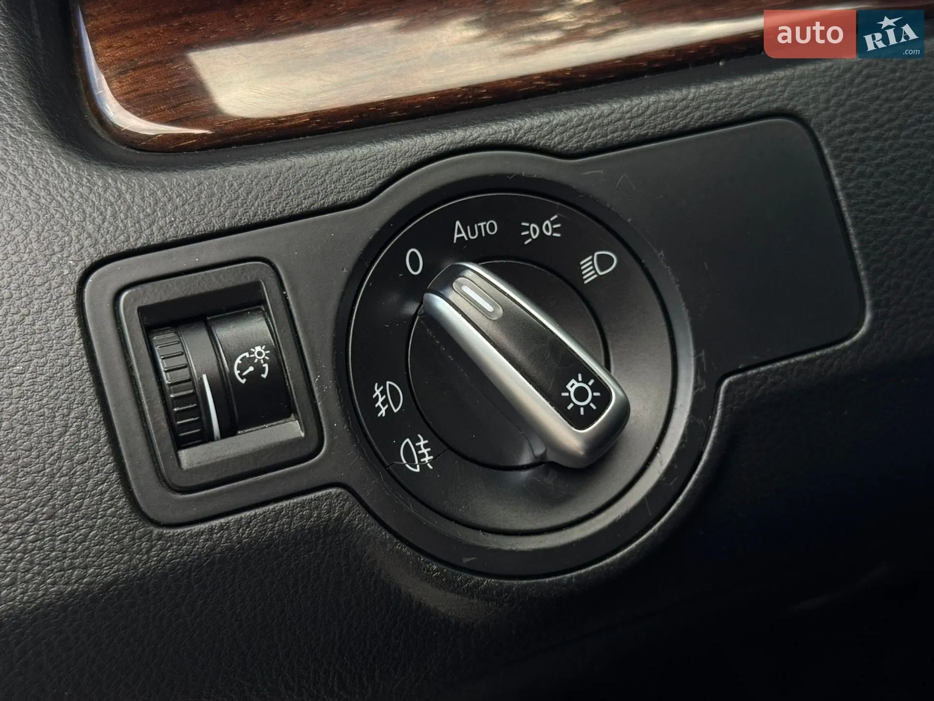 2011 Volkswagen Passat - мініатюра 22