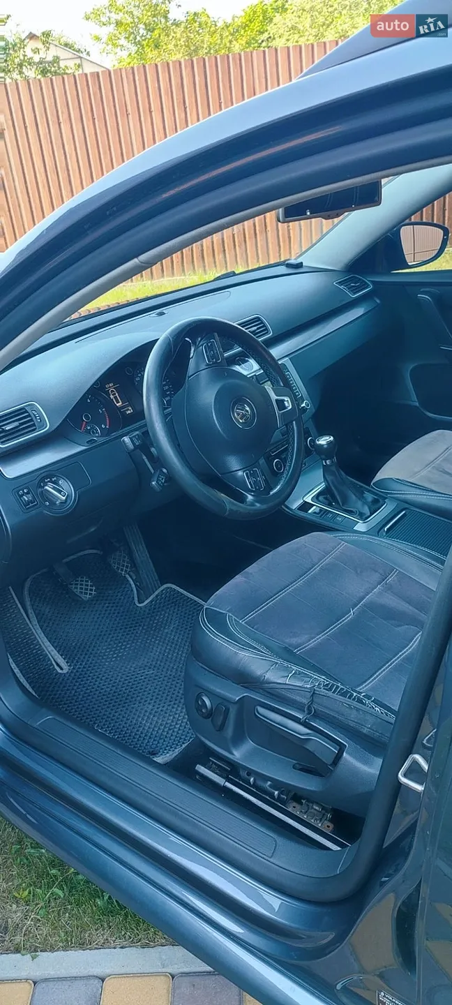 2011 Volkswagen Passat - мініатюра 15