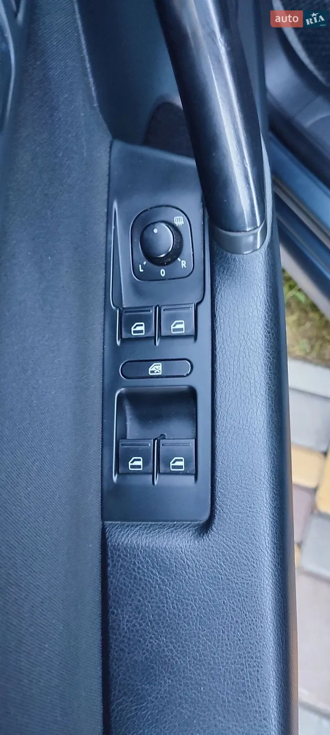2011 Volkswagen Passat - мініатюра 23