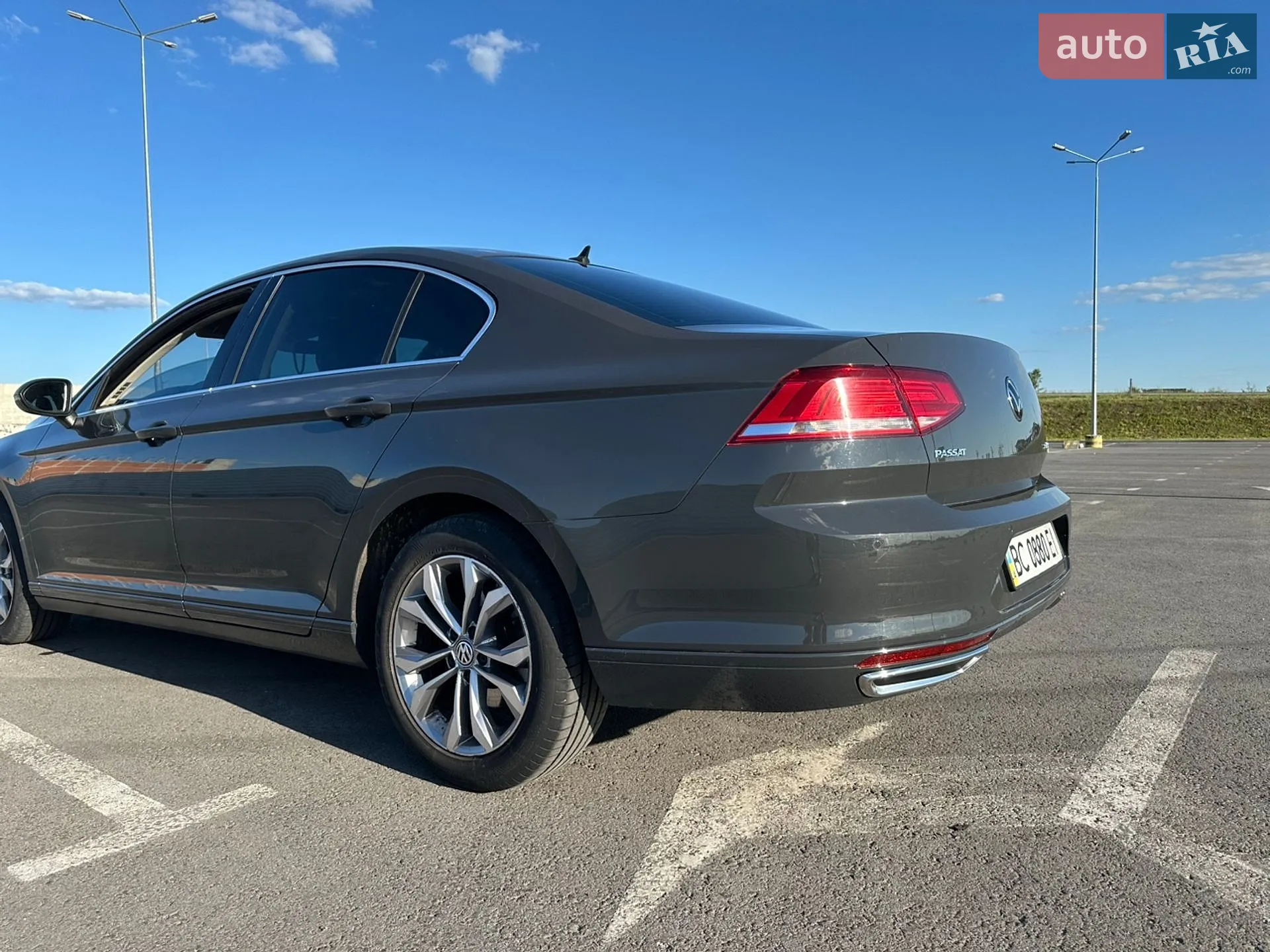 2015 Volkswagen Passat - мініатюра 16