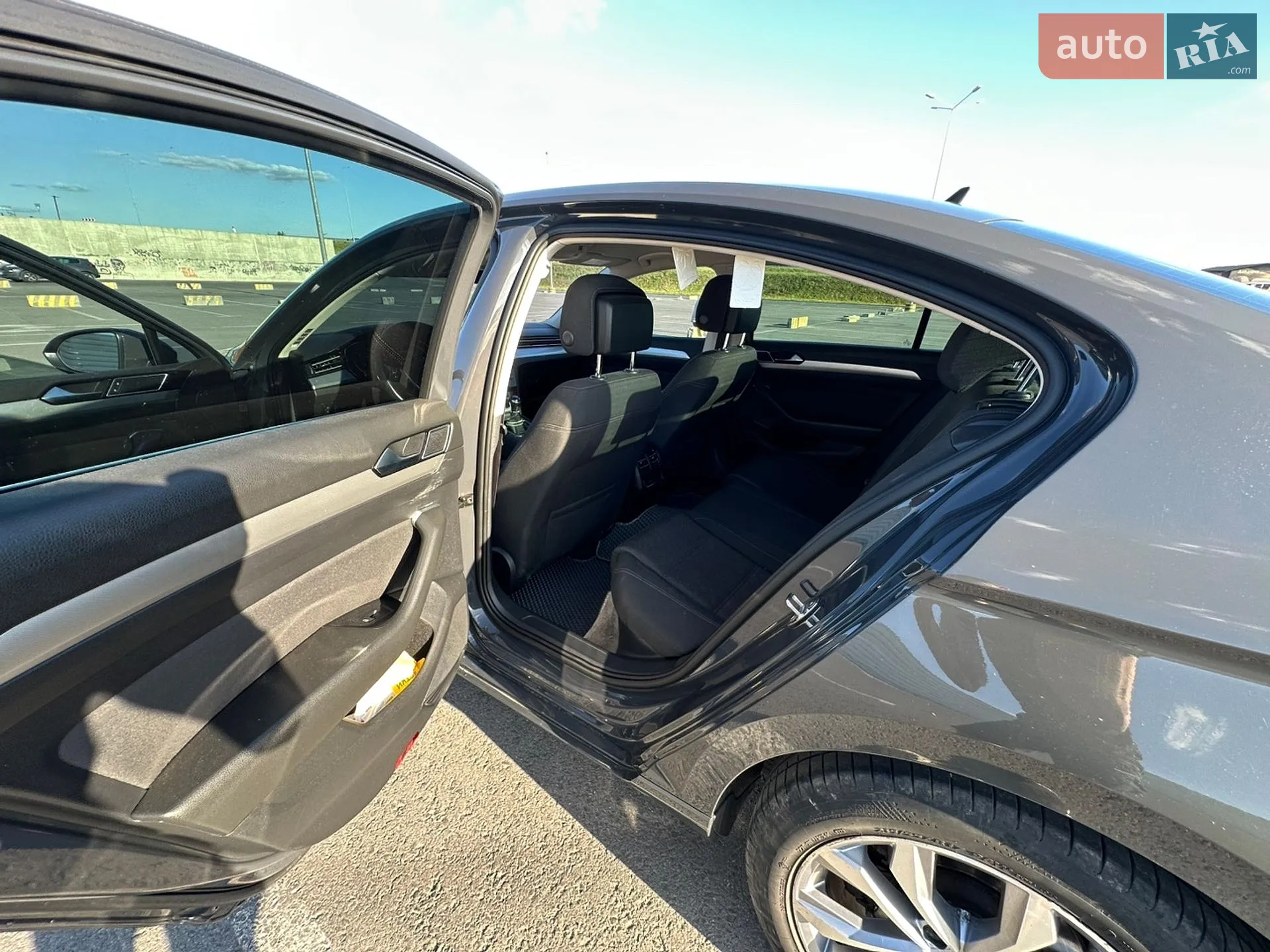 2015 Volkswagen Passat - мініатюра 25
