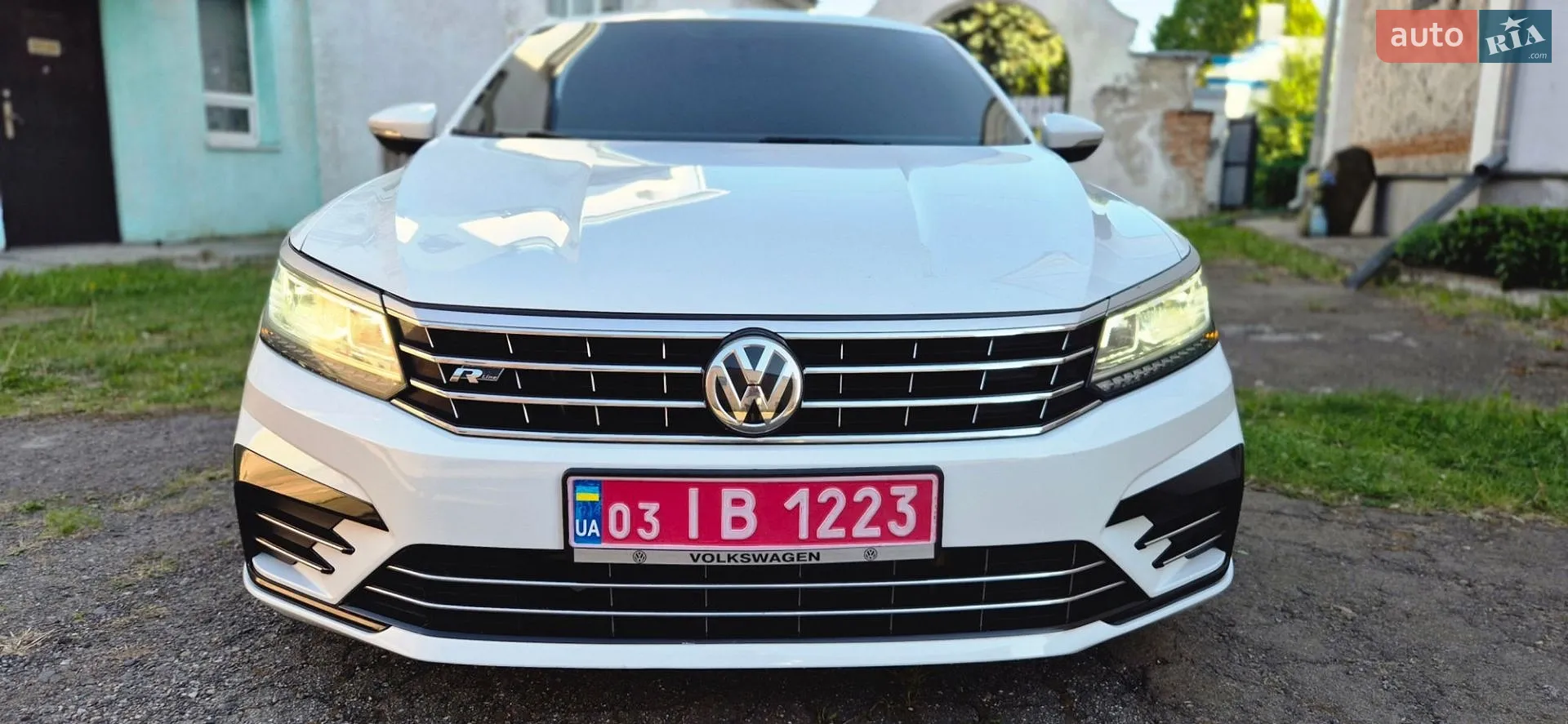 2017 Volkswagen Passat - мініатюра 2