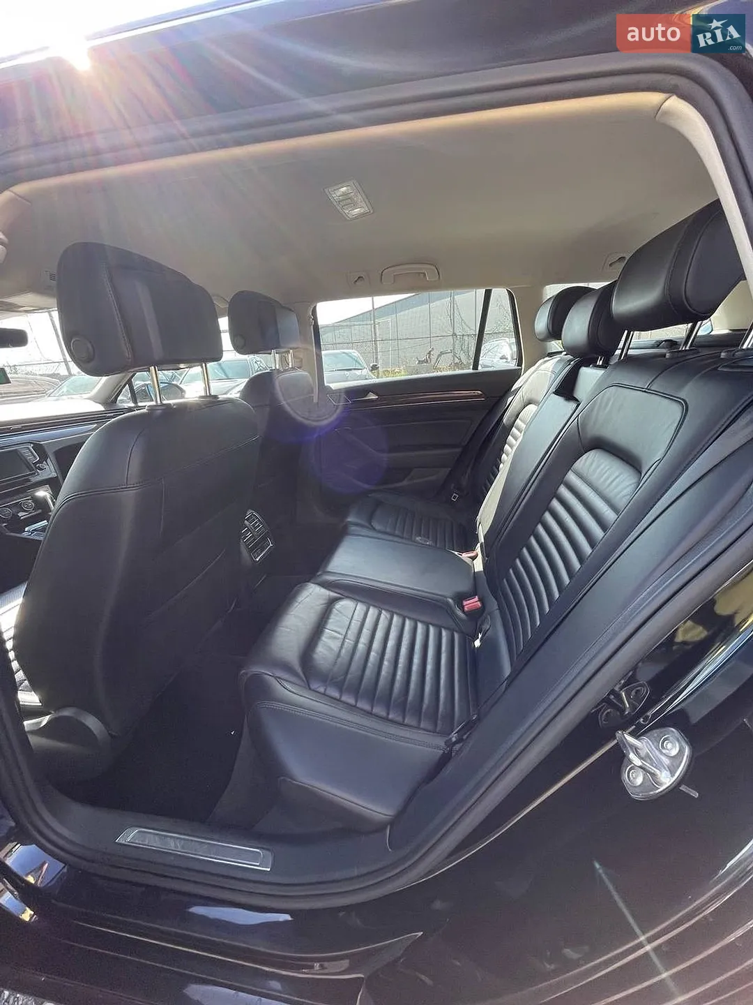 2016 Volkswagen Passat - мініатюра 7
