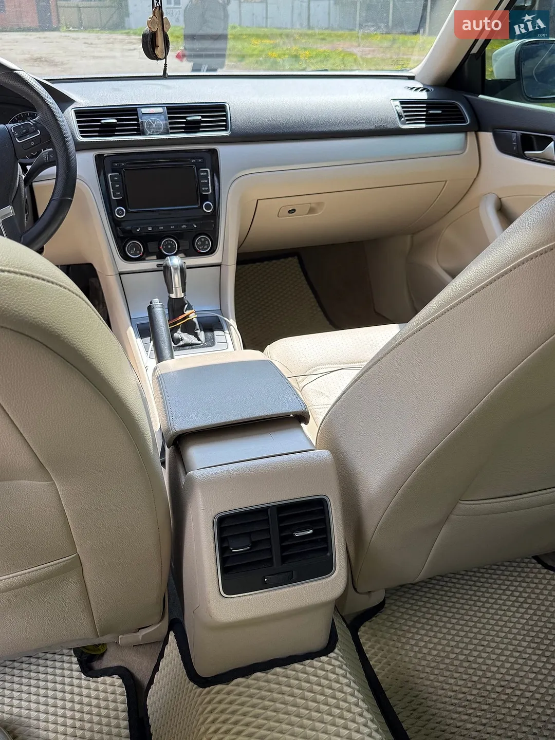 2012 Volkswagen Passat - мініатюра 11