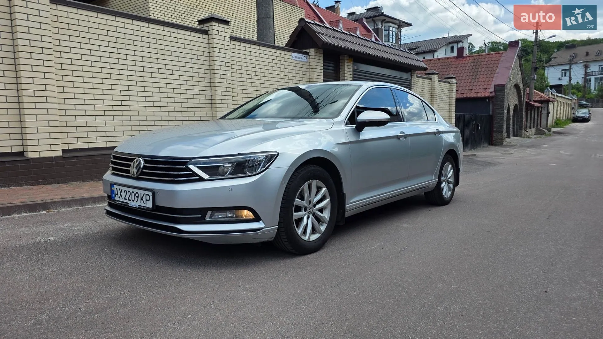 2017 Volkswagen Passat - мініатюра 2