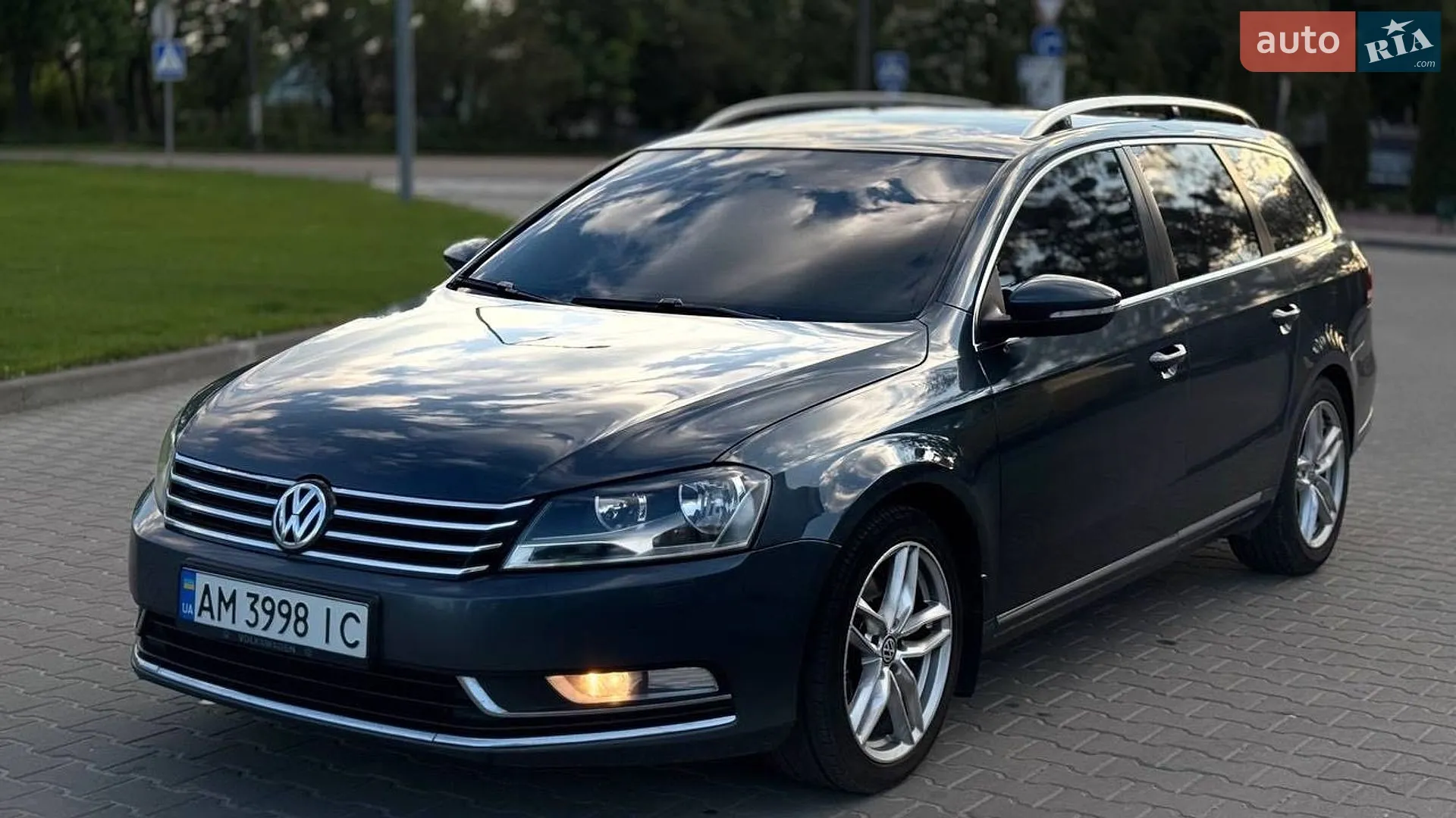 2011 Volkswagen Passat - мініатюра 2