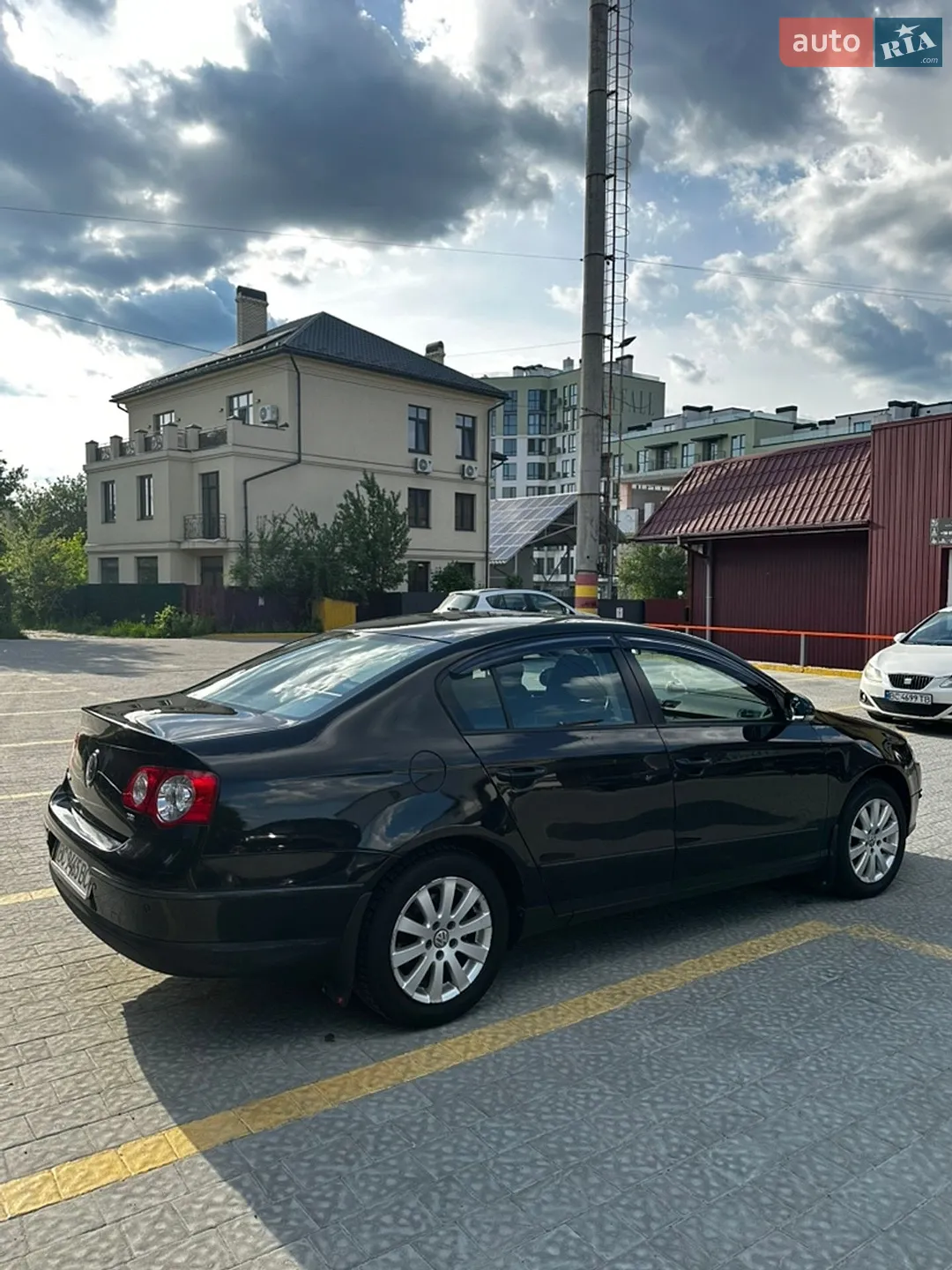 2010 Volkswagen Passat - мініатюра 6