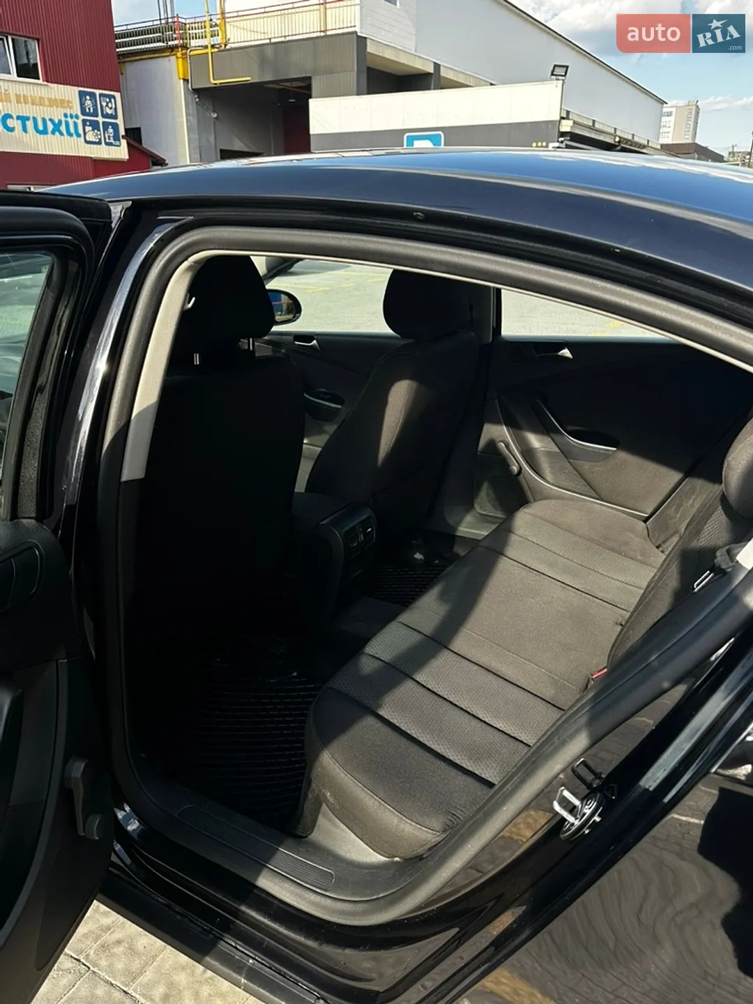 2010 Volkswagen Passat - мініатюра 12