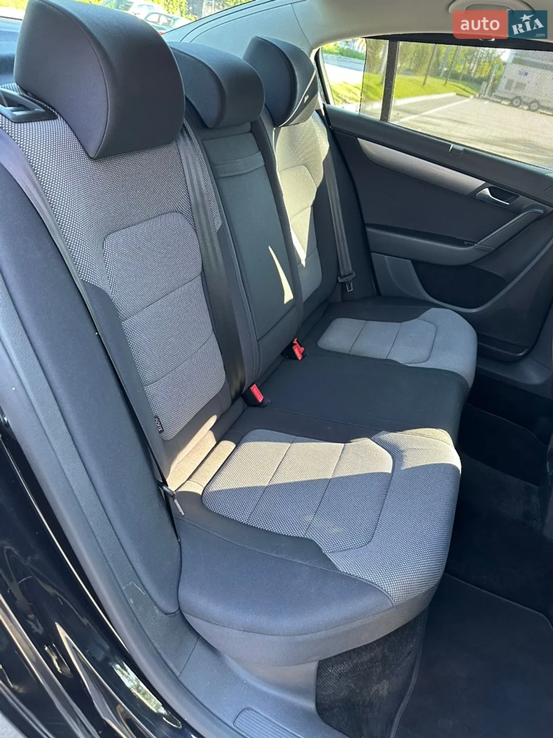 2010 Volkswagen Passat - мініатюра 45