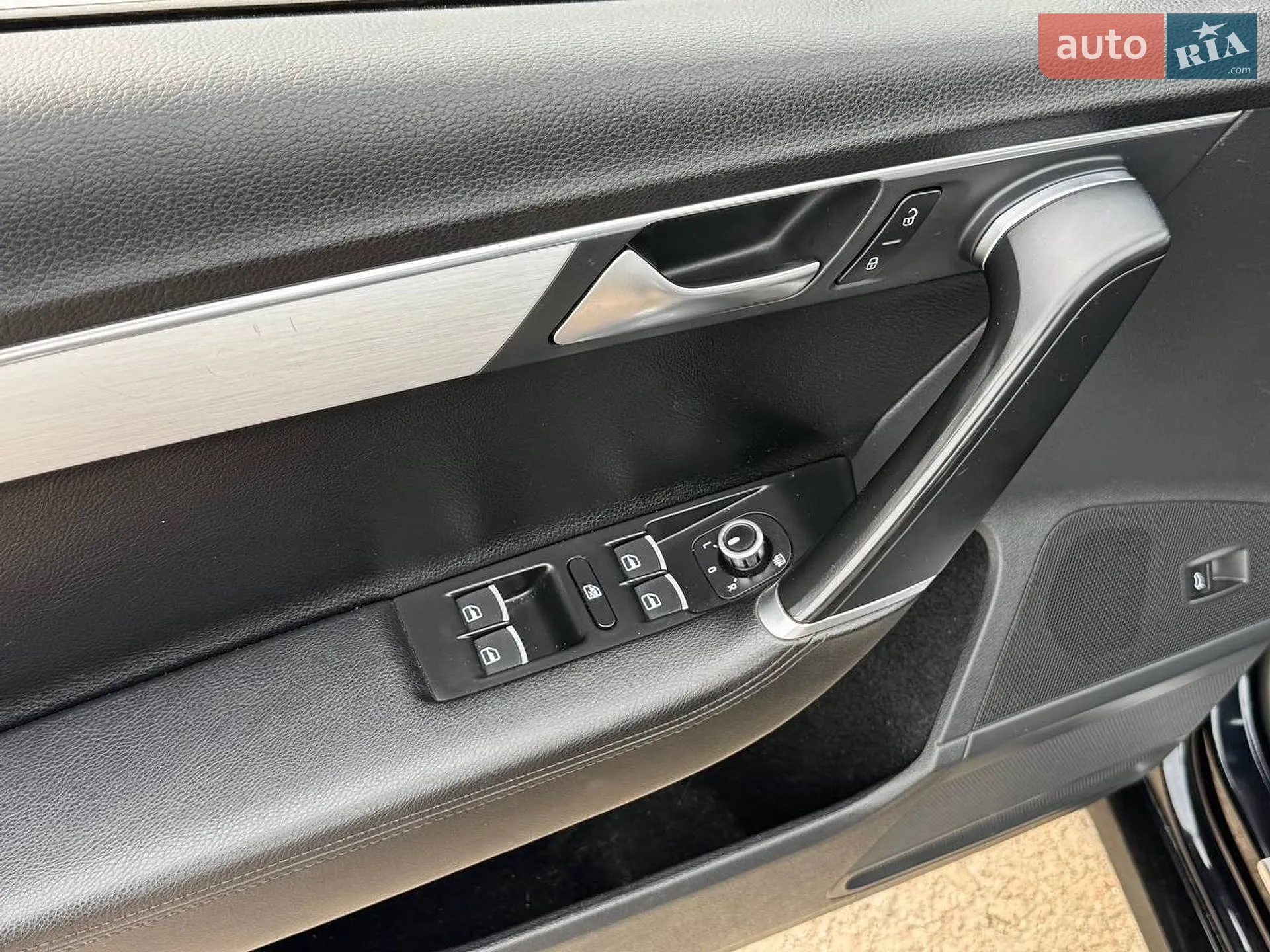 2013 Volkswagen Passat - мініатюра 39