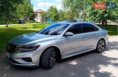 Седан Volkswagen Passat 2021 в Сумах