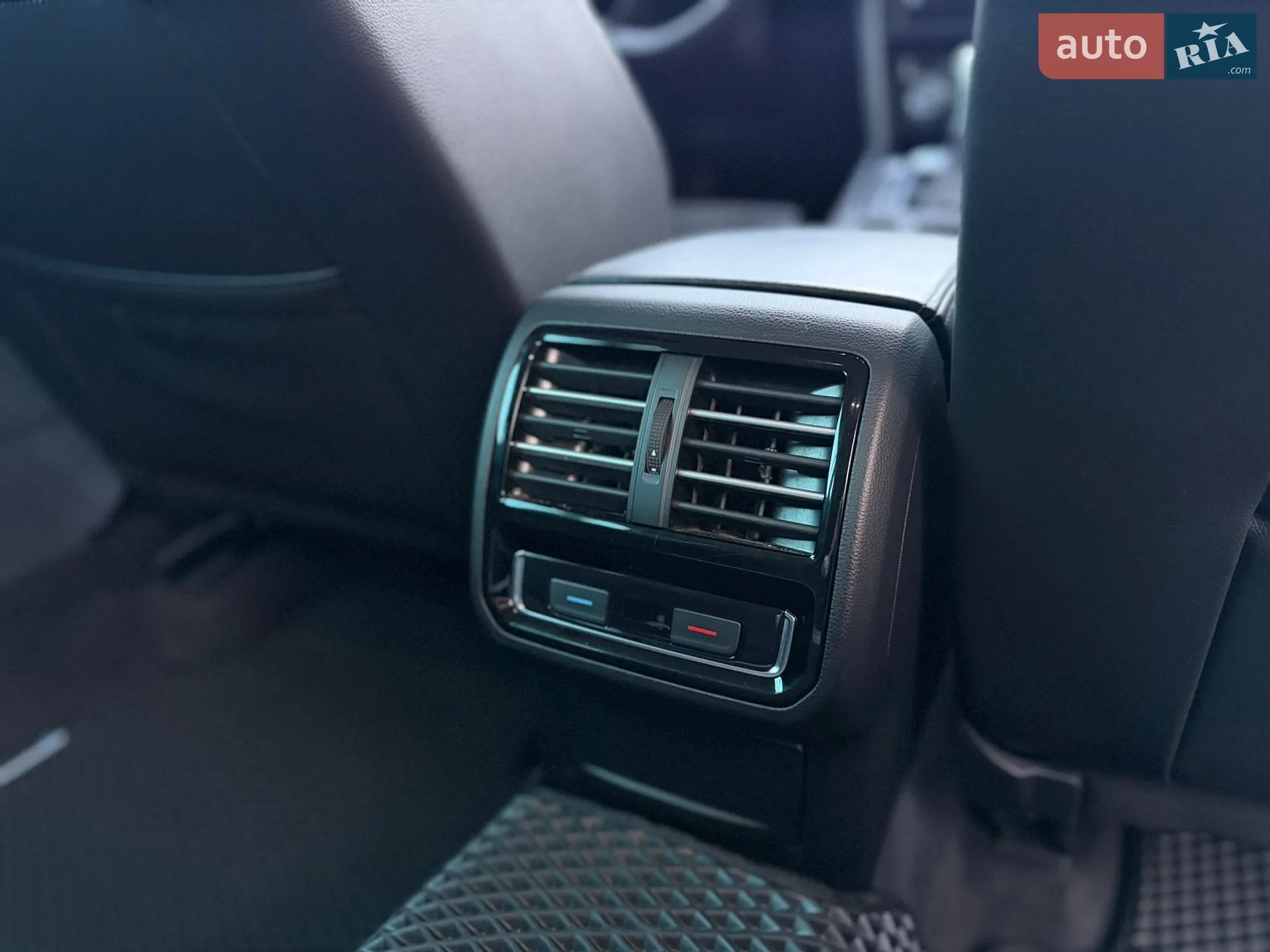 2017 Volkswagen Passat - мініатюра 27