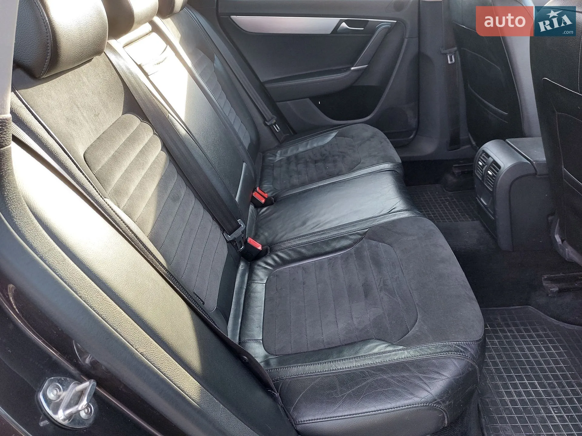 2011 Volkswagen Passat - мініатюра 98
