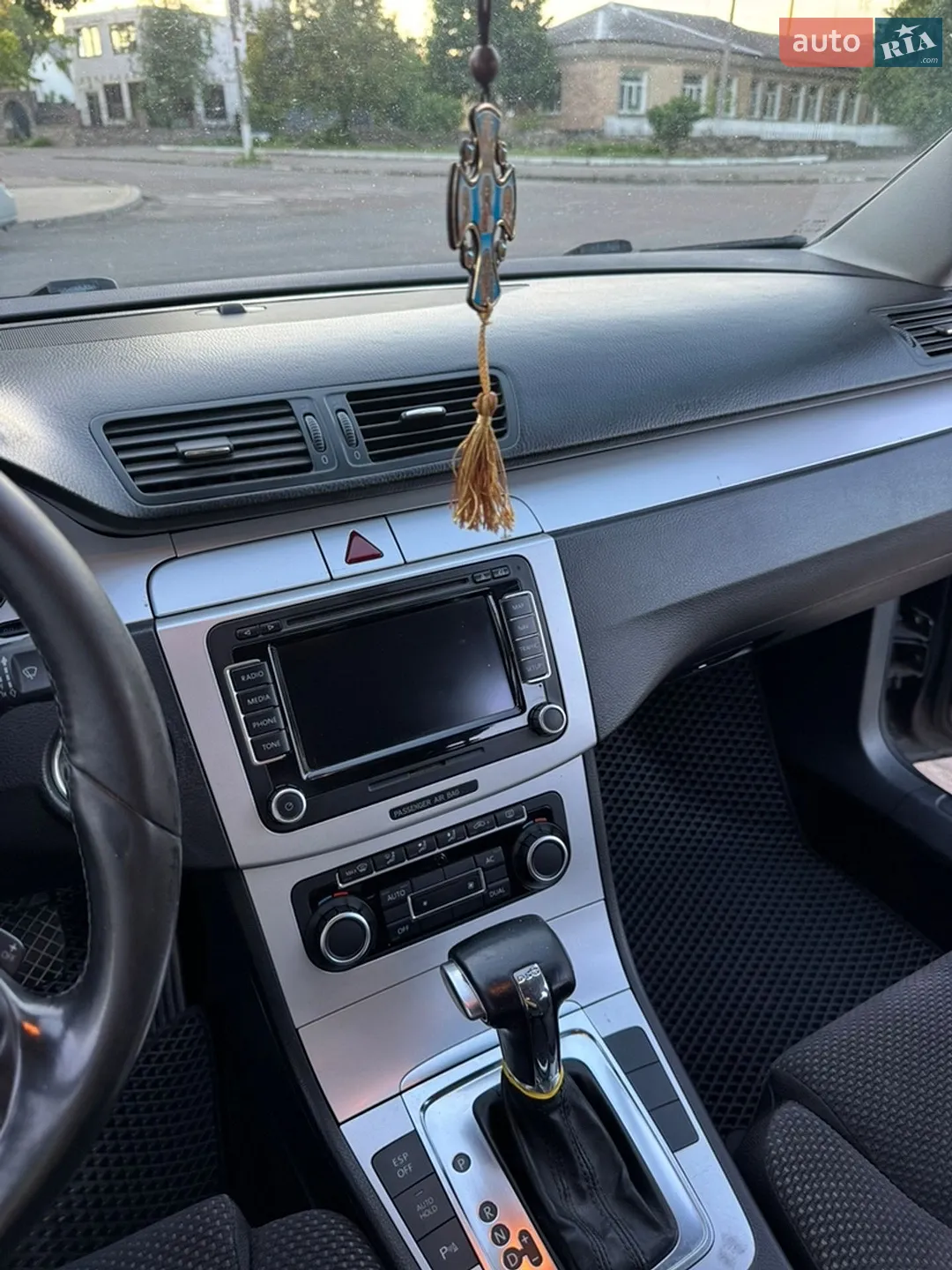 2010 Volkswagen Passat - мініатюра 17