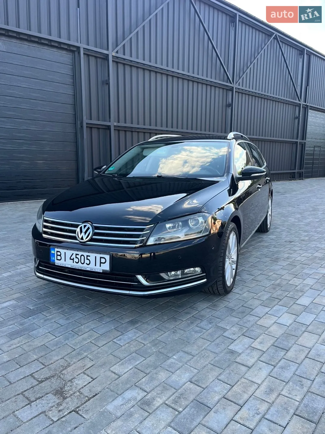 2011 Volkswagen Passat - фото 1