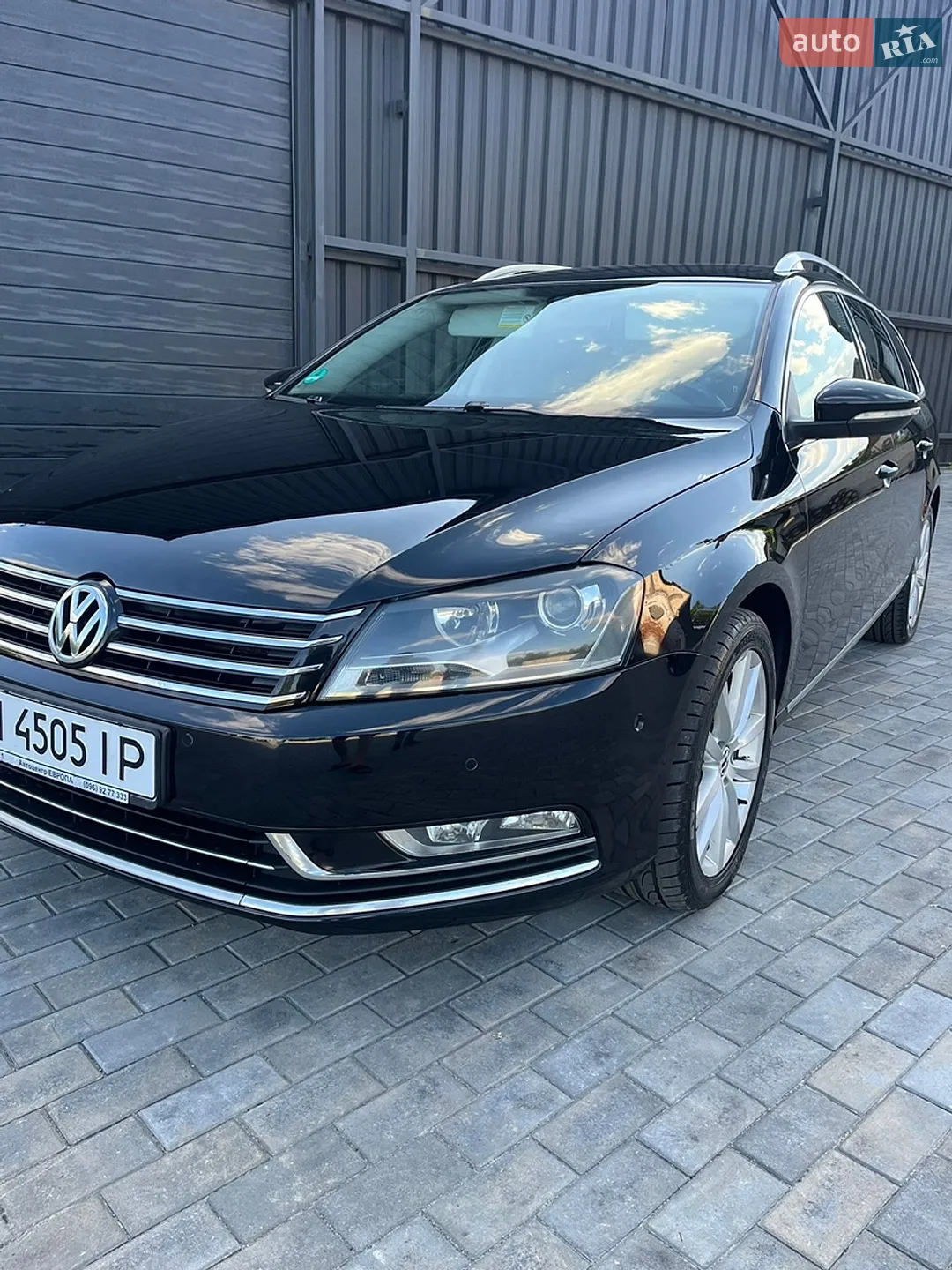 2011 Volkswagen Passat - мініатюра 2