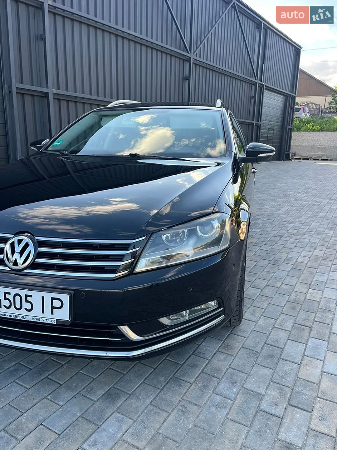 2011 Volkswagen Passat - мініатюра 3