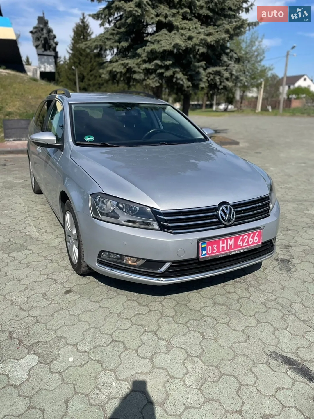 2011 Volkswagen Passat - мініатюра 2