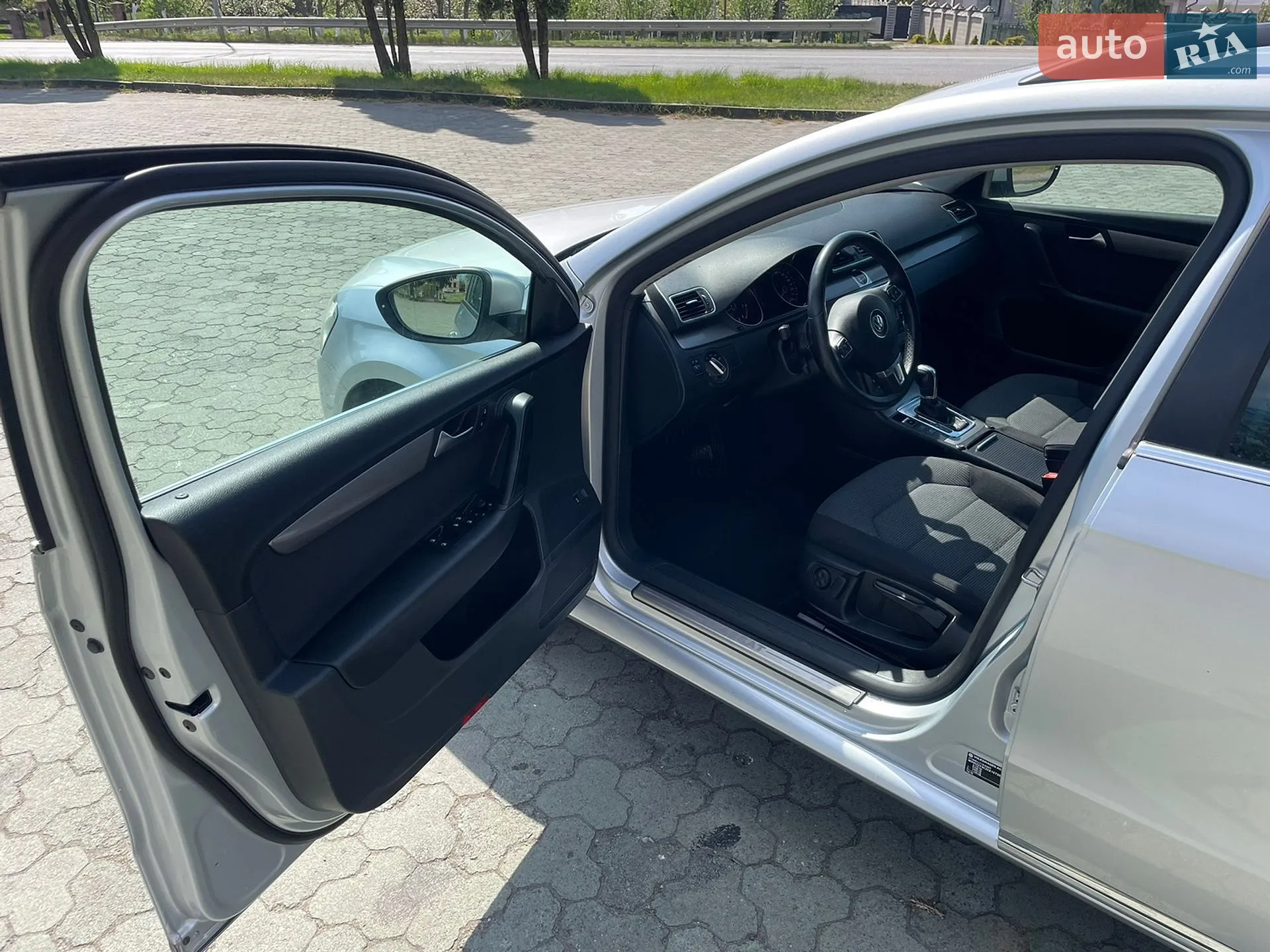 2011 Volkswagen Passat - мініатюра 24