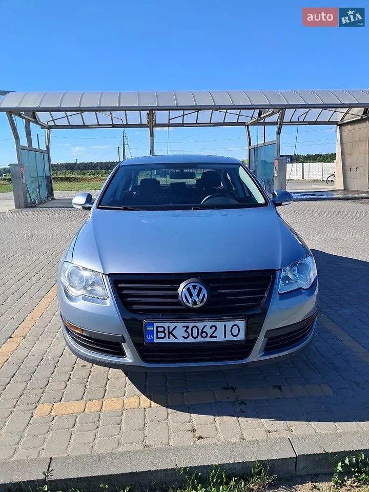 2010 Volkswagen Passat - мініатюра 19