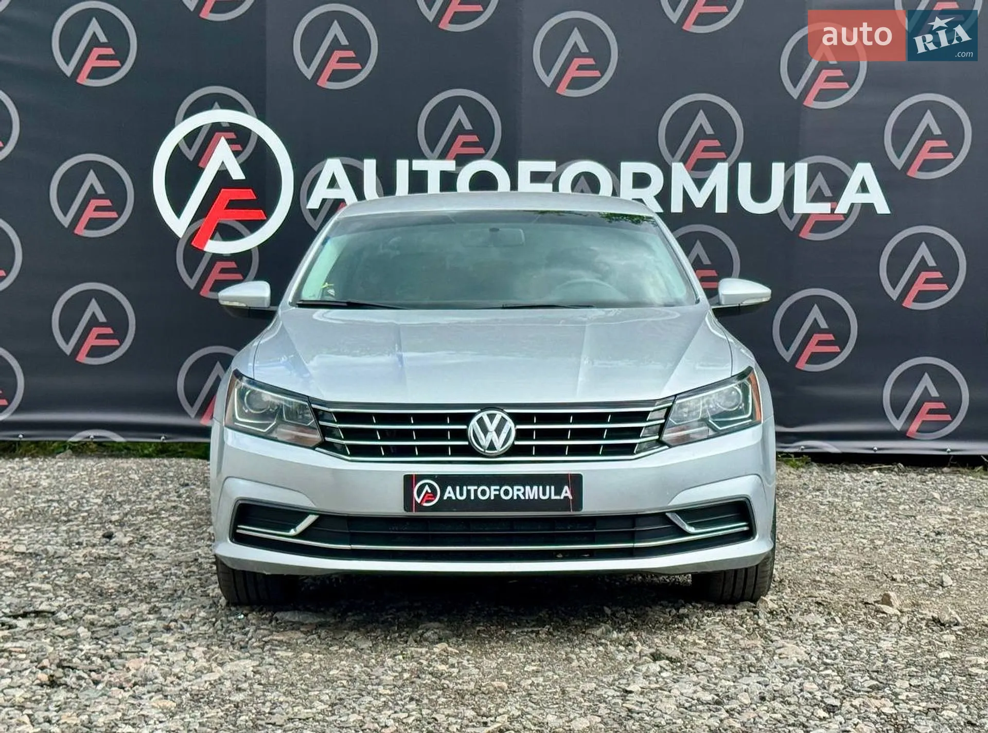 2016 Volkswagen Passat - мініатюра 2