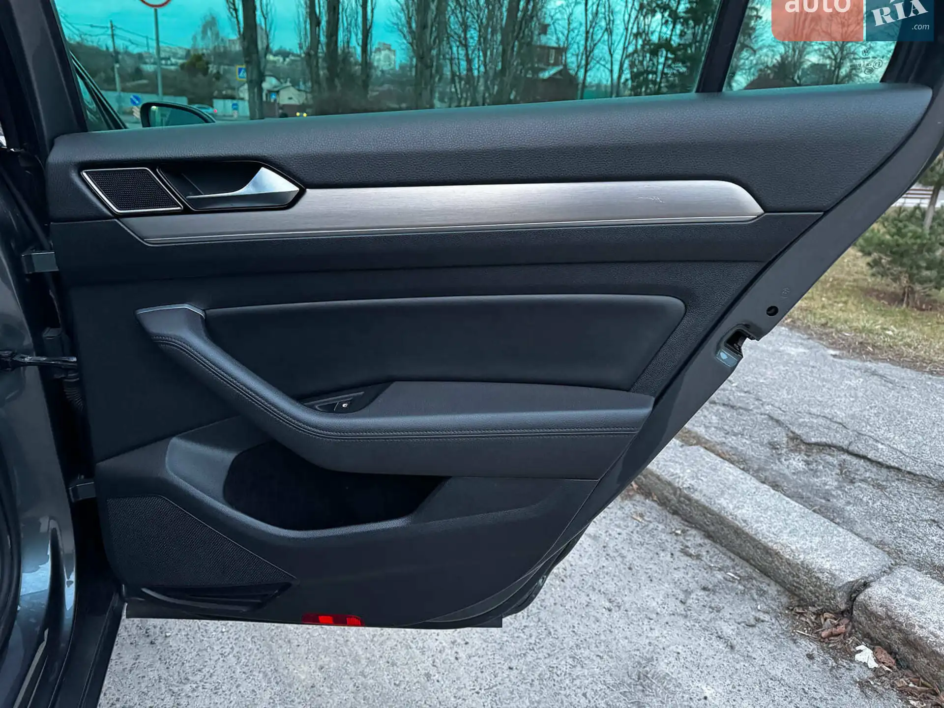 2015 Volkswagen Passat - мініатюра 29