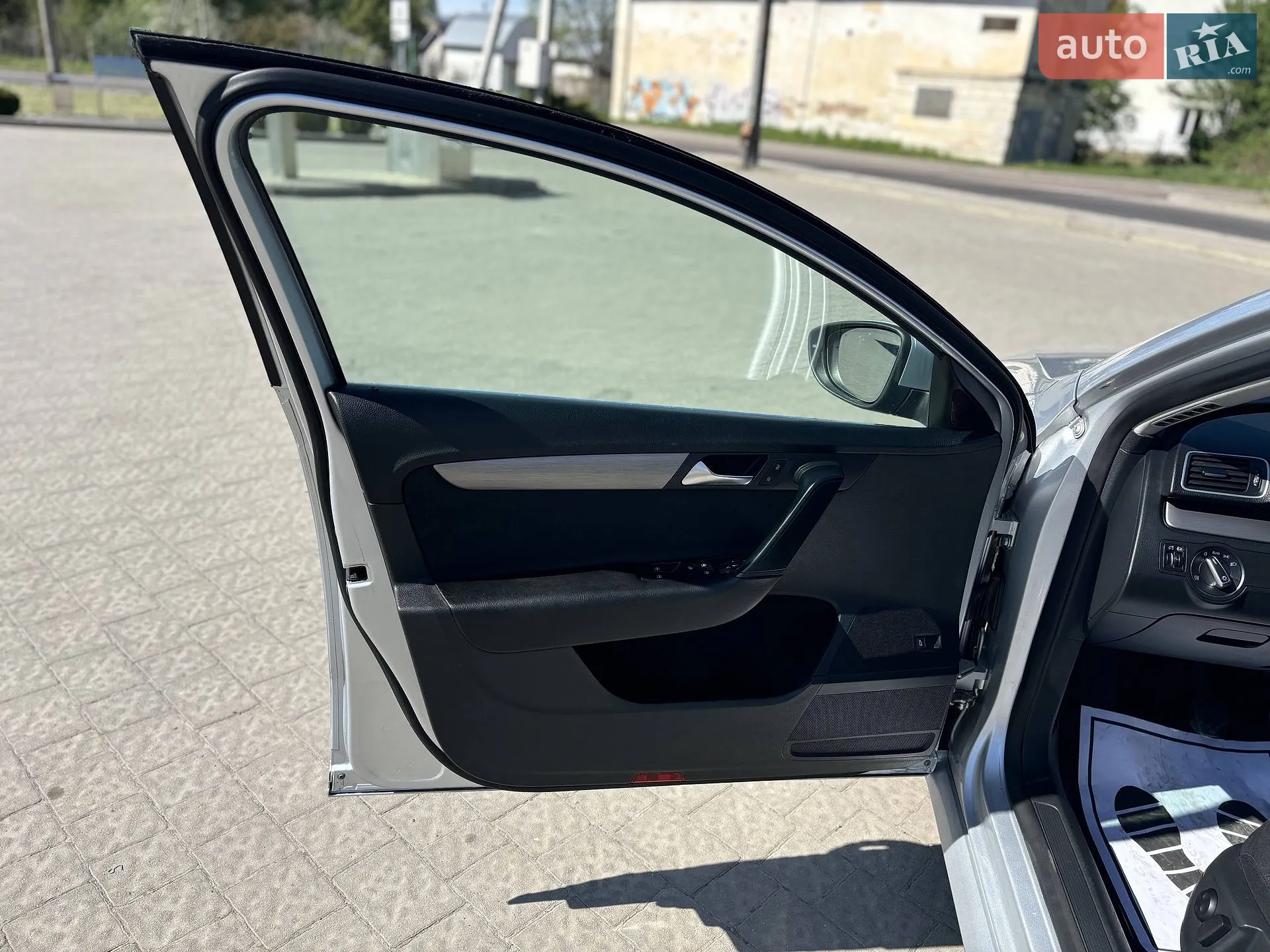2011 Volkswagen Passat - мініатюра 10