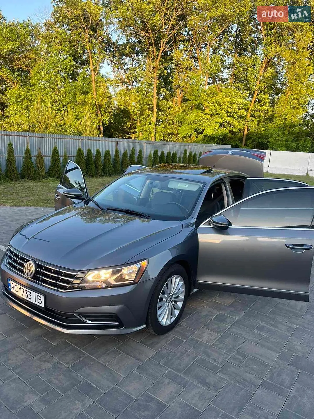 2016 Volkswagen Passat - мініатюра 2