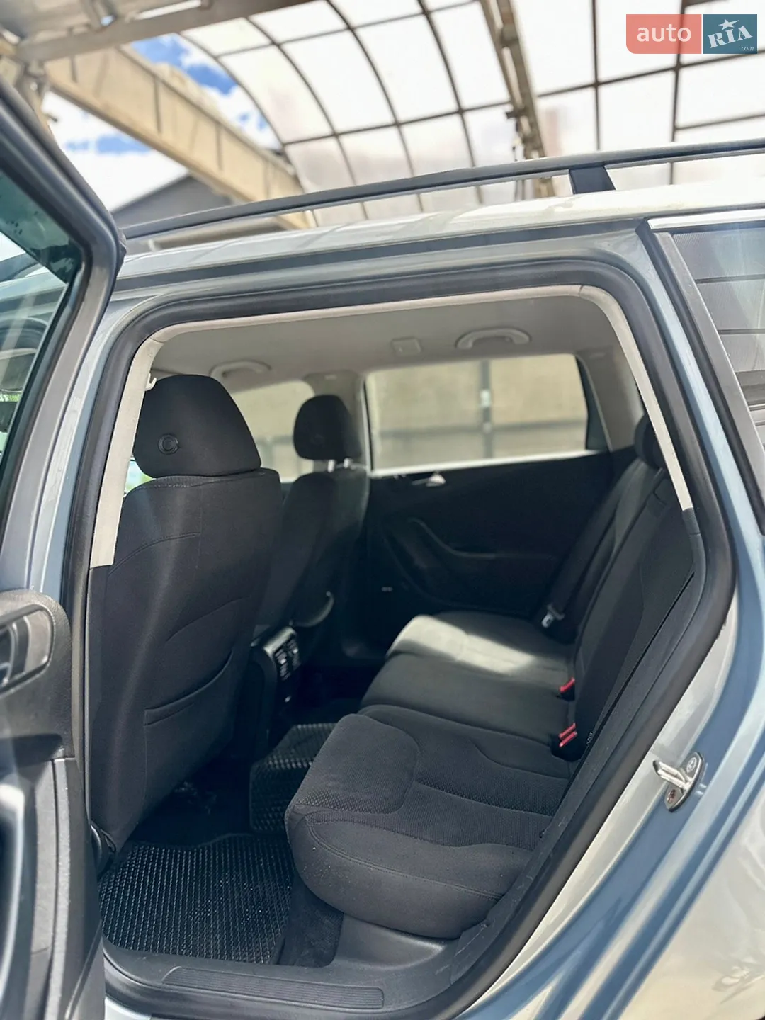 2010 Volkswagen Passat - мініатюра 29