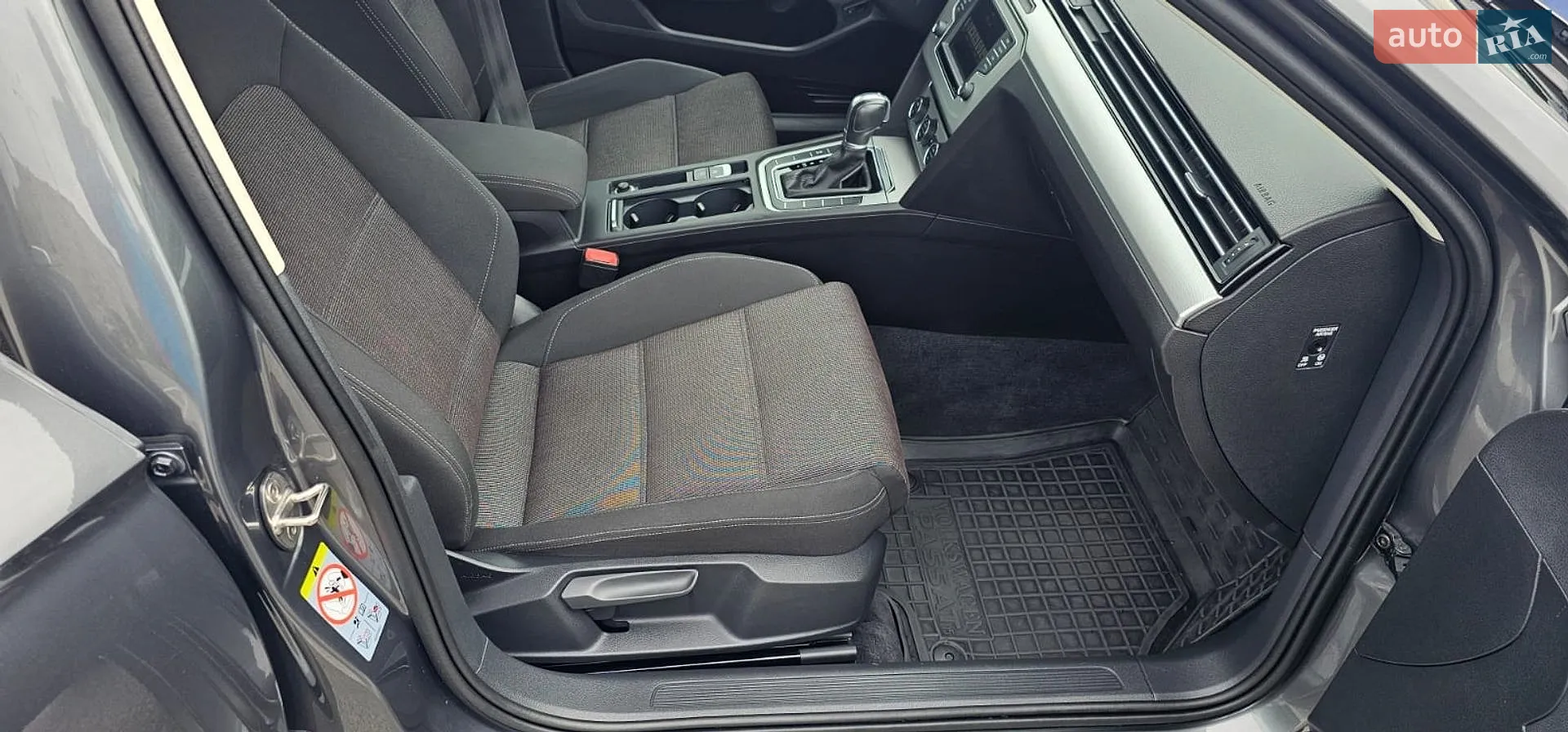2017 Volkswagen Passat - мініатюра 29