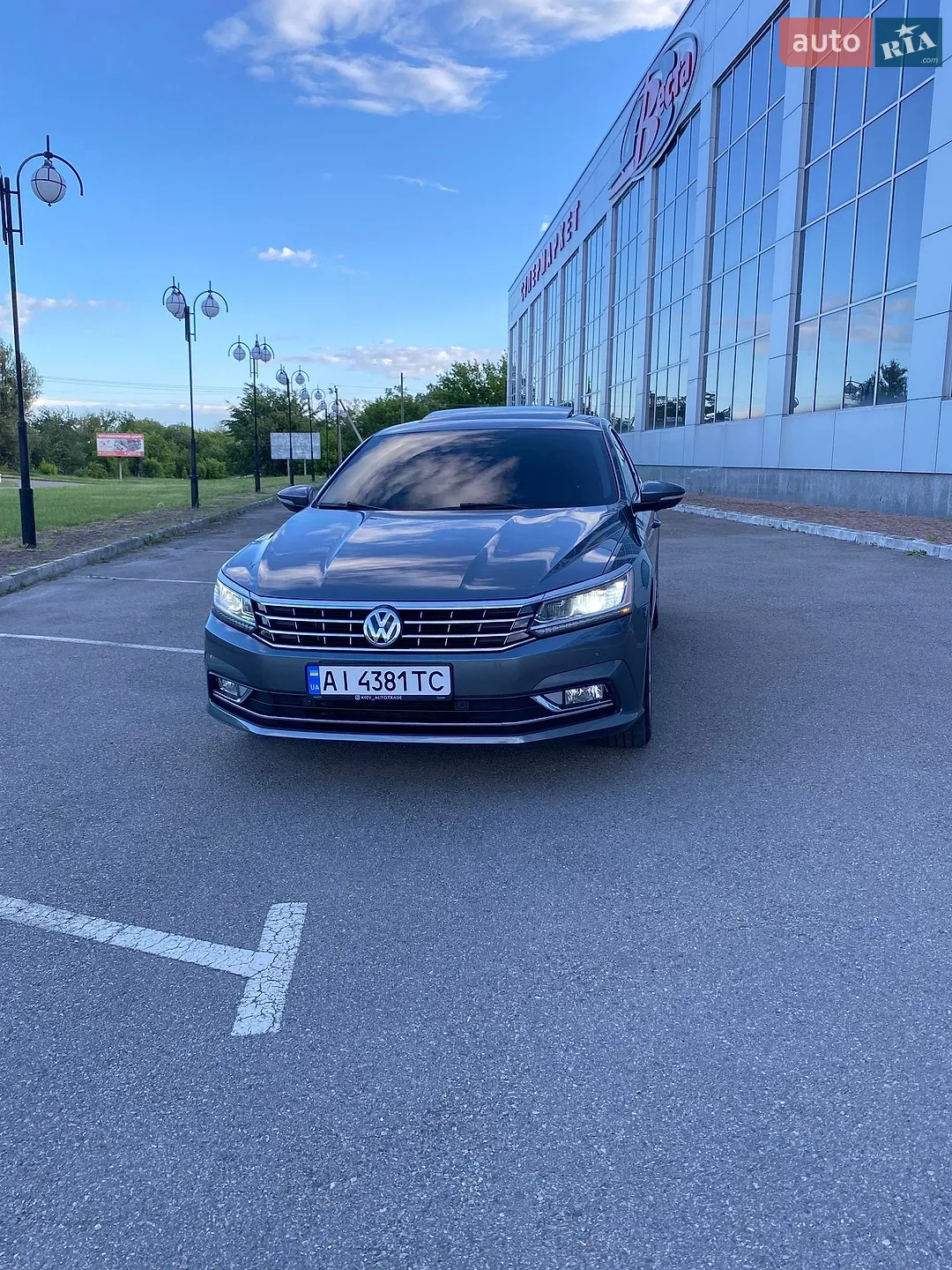 2016 Volkswagen Passat - мініатюра 4