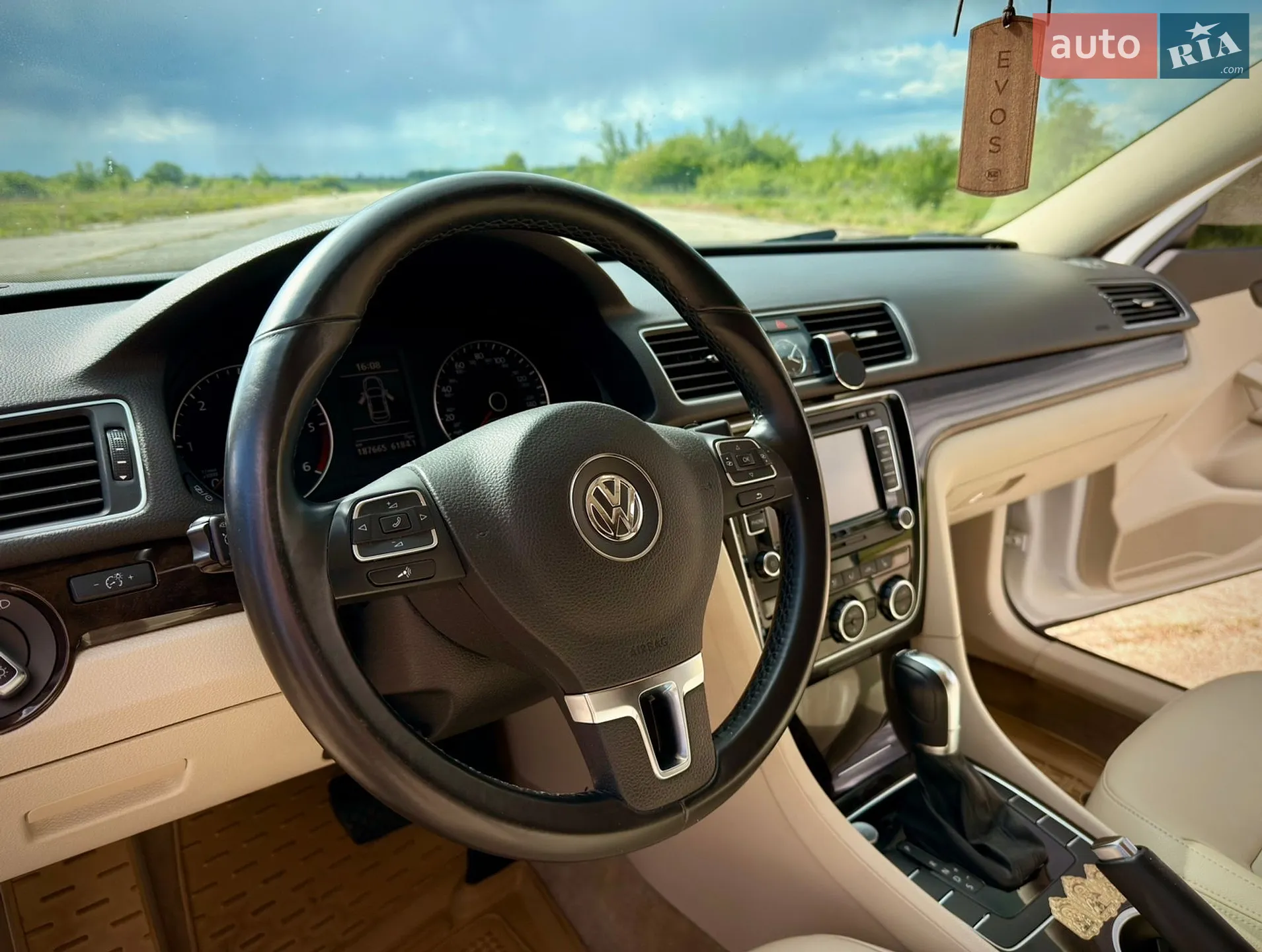 2014 Volkswagen Passat - мініатюра 9
