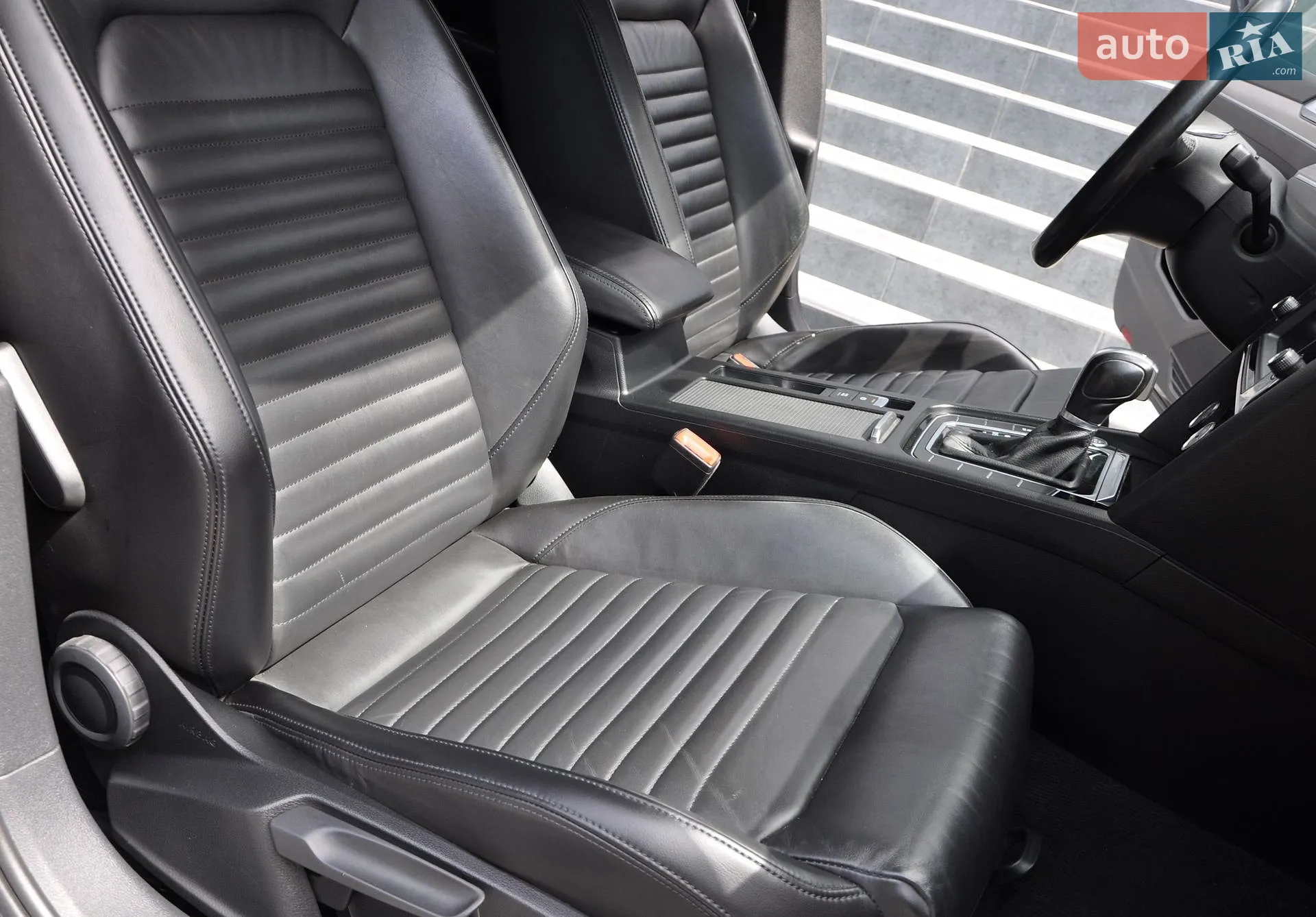 2016 Volkswagen Passat - мініатюра 23
