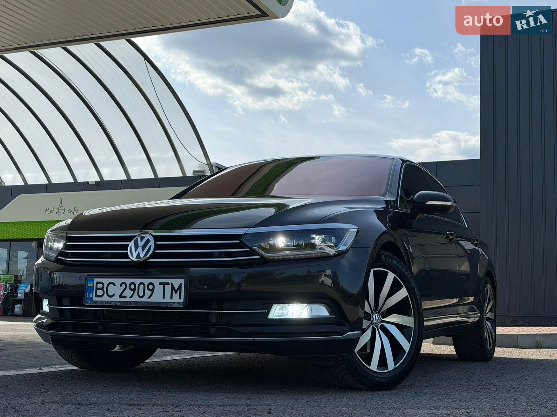 2016 Volkswagen Passat - мініатюра 2