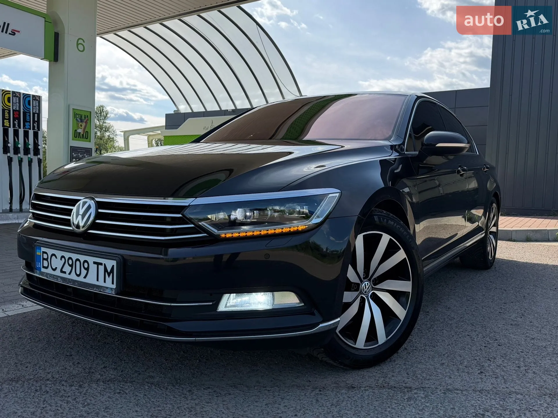 2016 Volkswagen Passat - мініатюра 9