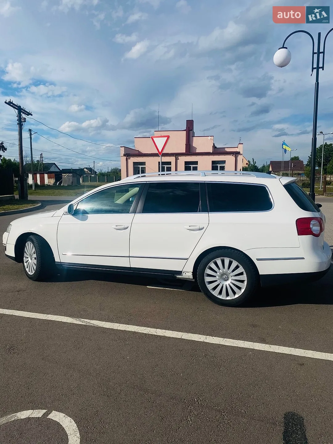 2010 Volkswagen Passat - мініатюра 3