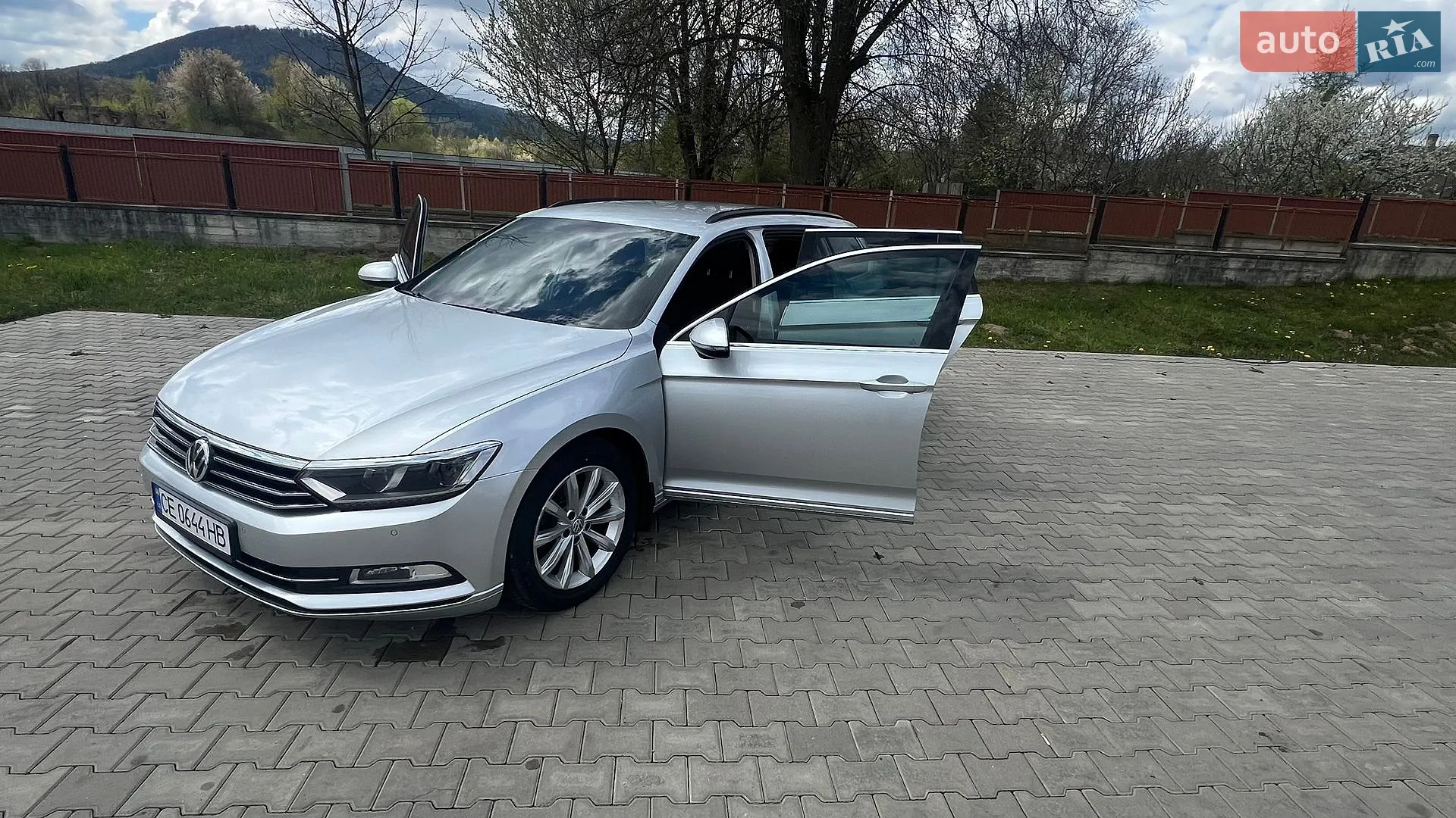 2016 Volkswagen Passat - мініатюра 2