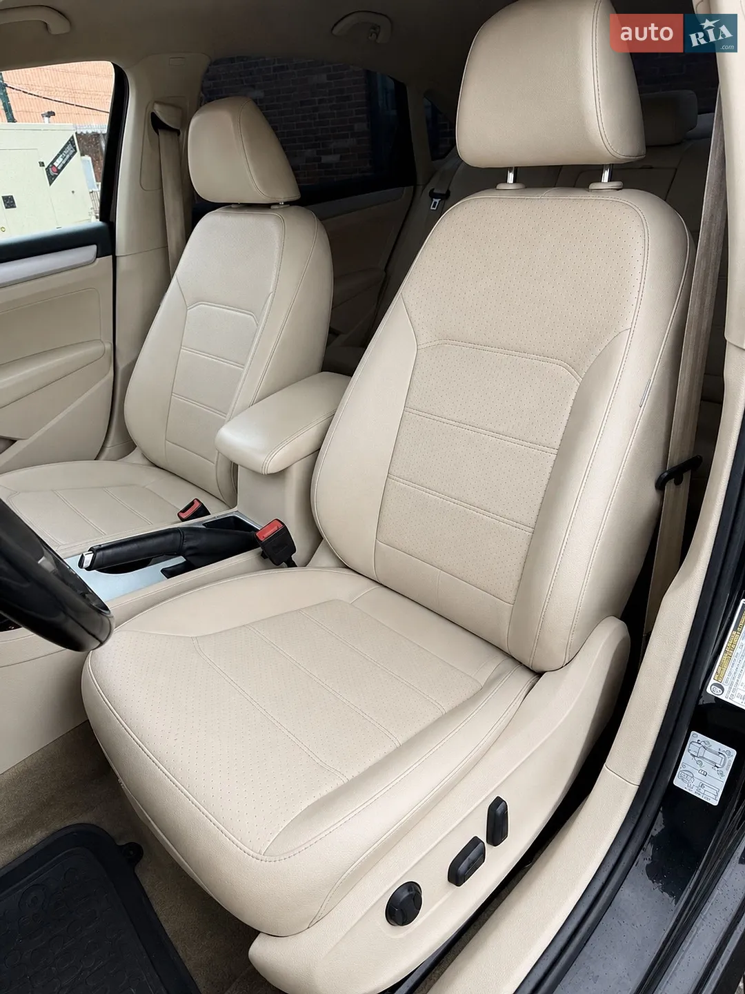 2013 Volkswagen Passat - мініатюра 34