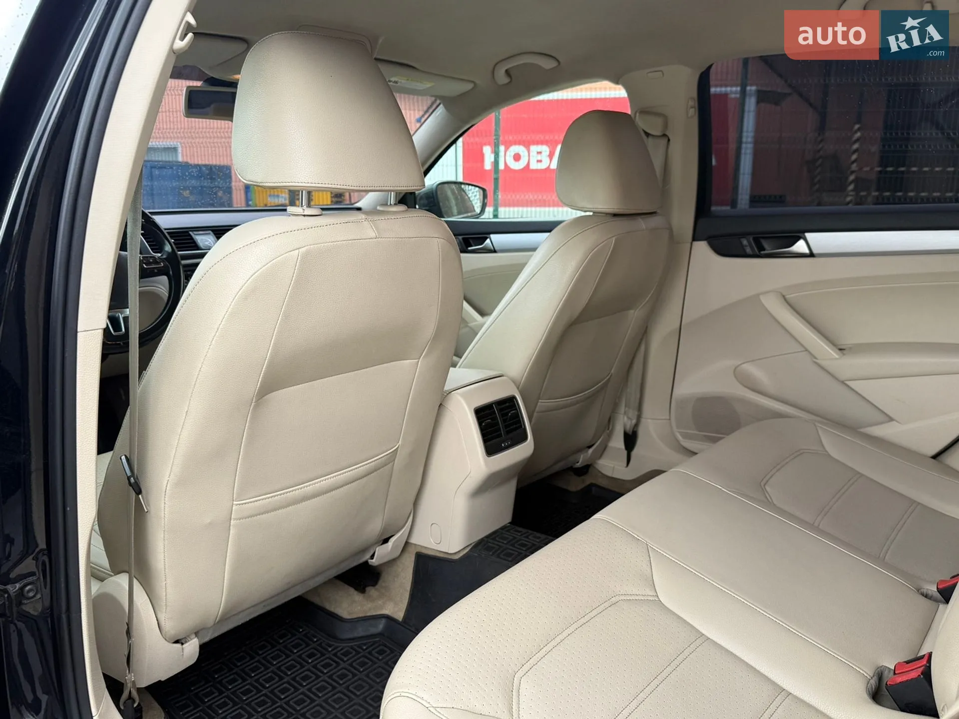 2013 Volkswagen Passat - мініатюра 40